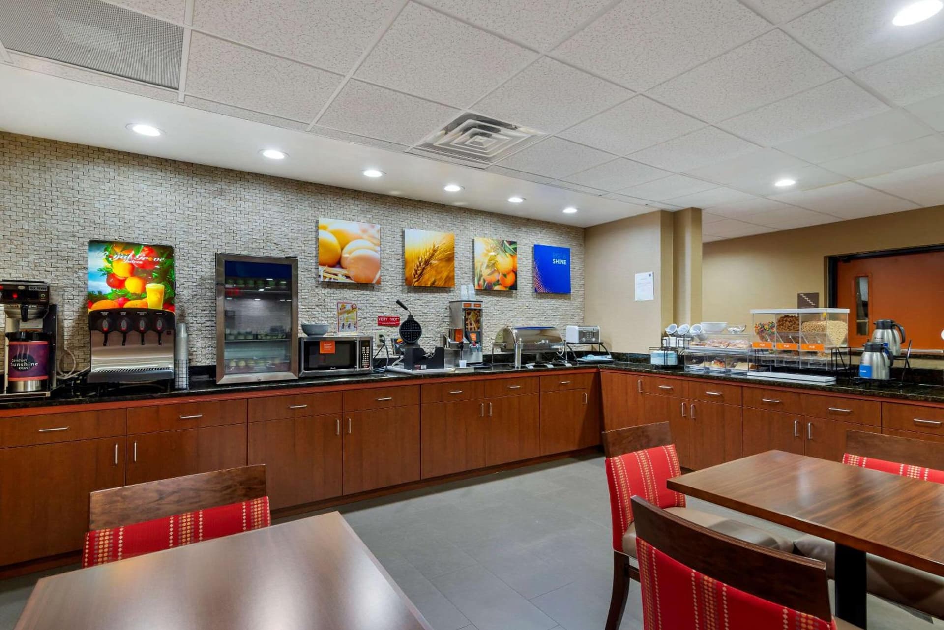 Comfort Inn & Suites Montgomery Eastchase gallery photo in Montgomery, AL — image 24