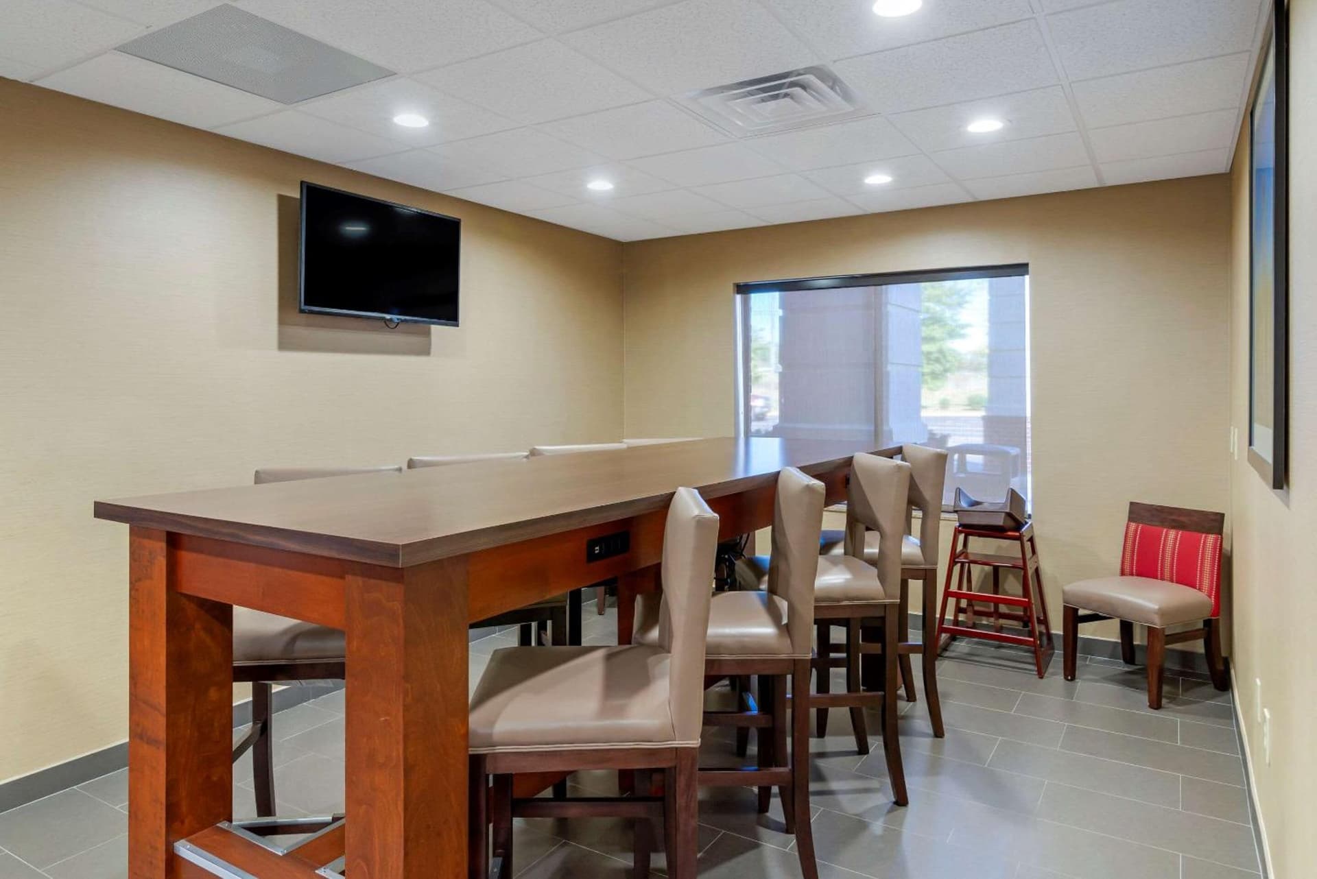 Comfort Inn & Suites Montgomery Eastchase gallery photo in Montgomery, AL — image 22