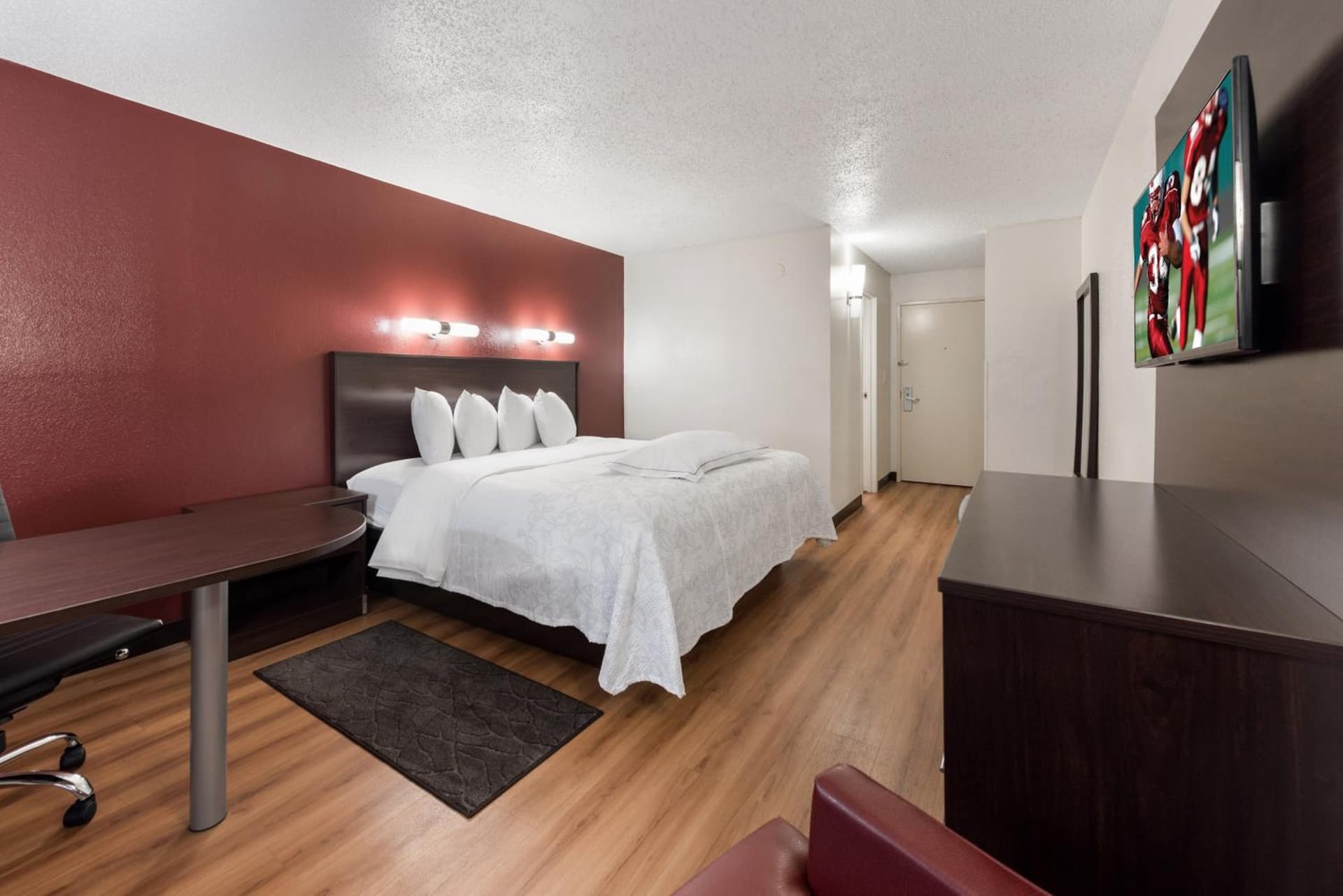 Red Roof Inn PLUS+ Columbus - Worthington gallery photo in Columbus, OH — image 30