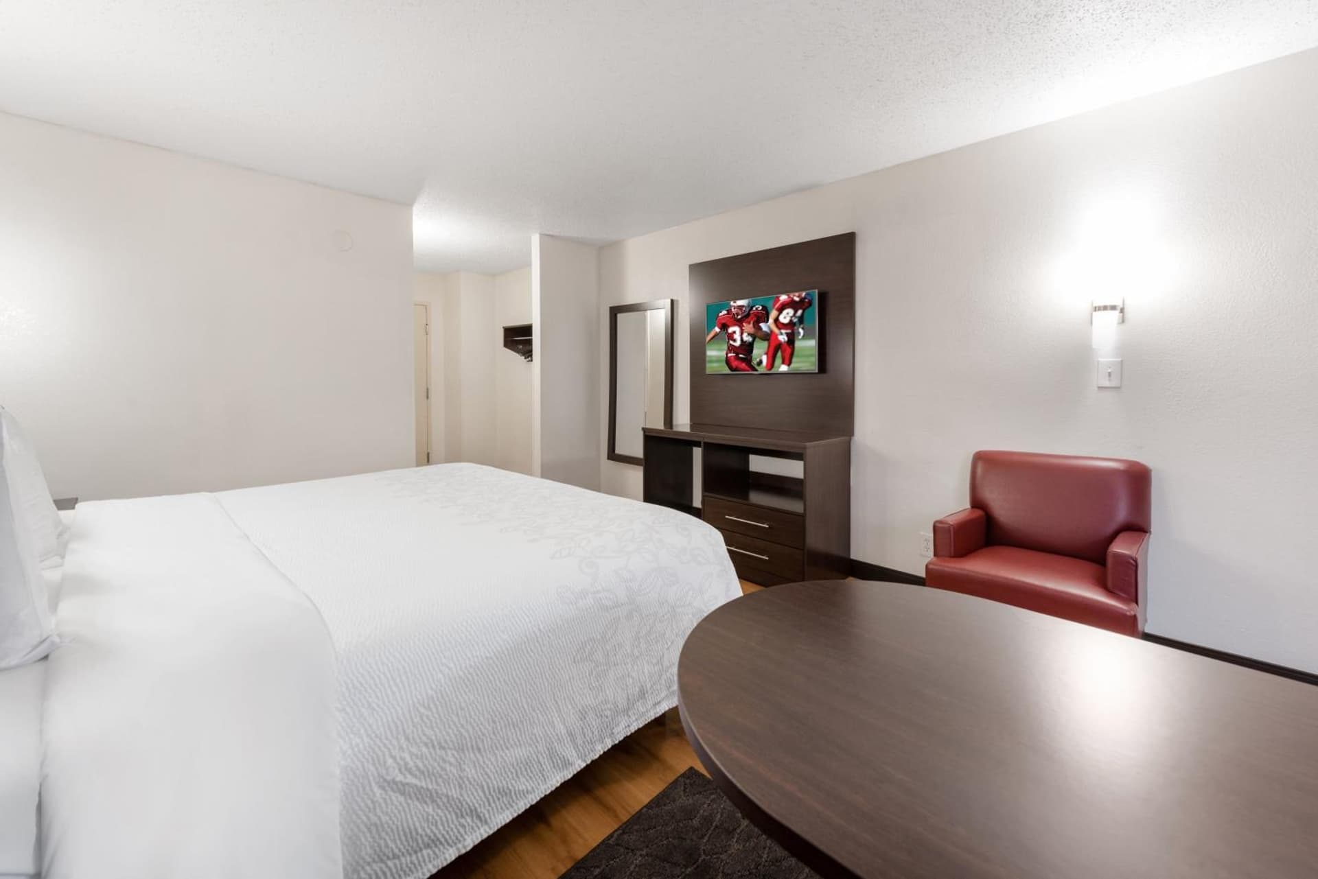 Red Roof Inn PLUS+ Columbus - Worthington gallery photo in Columbus, OH — image 13