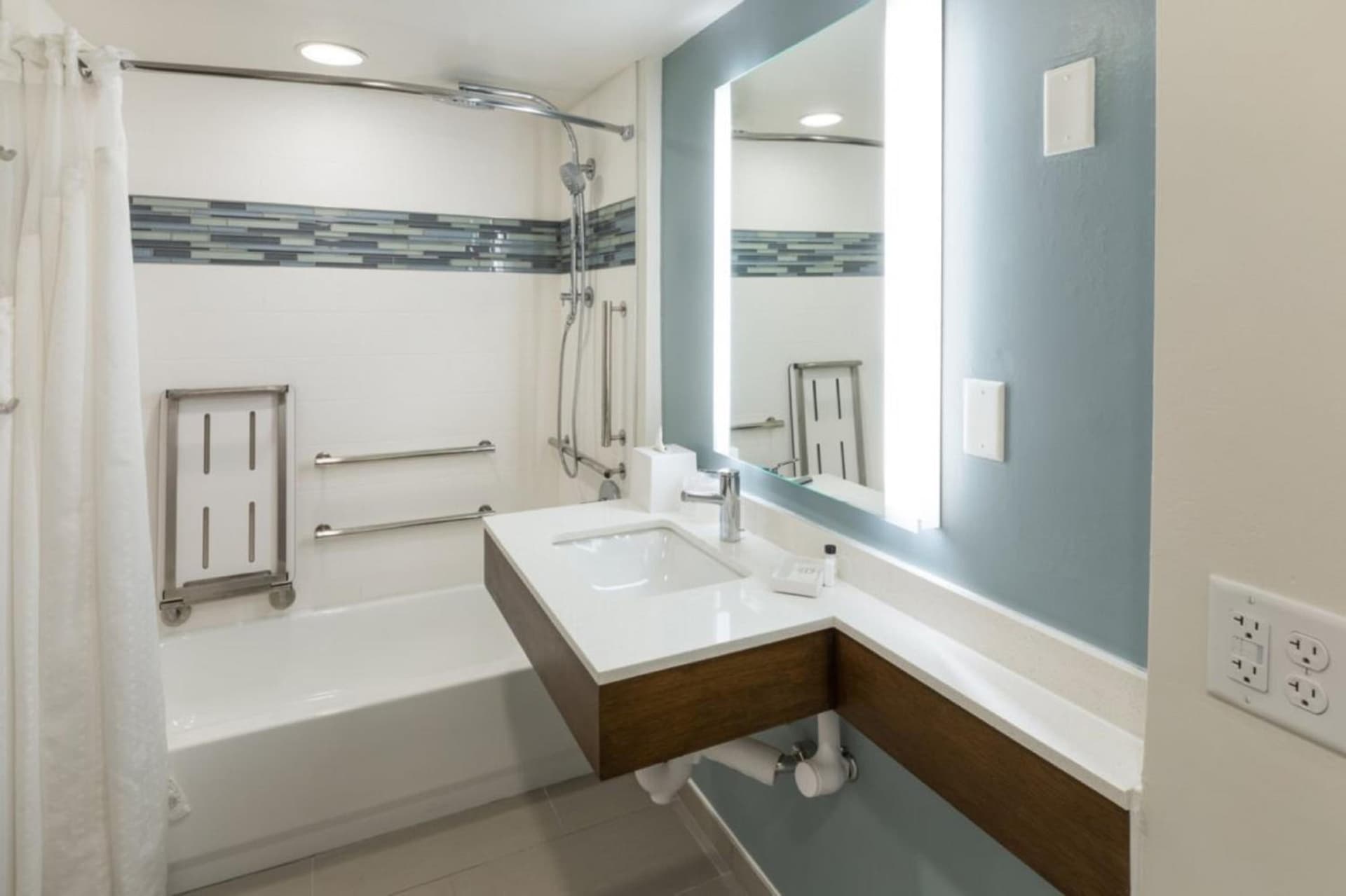 EVEN Hotel Chicago - Tinley Park - Convention Center by IHG gallery photo in Tinley Park, IL — image 48