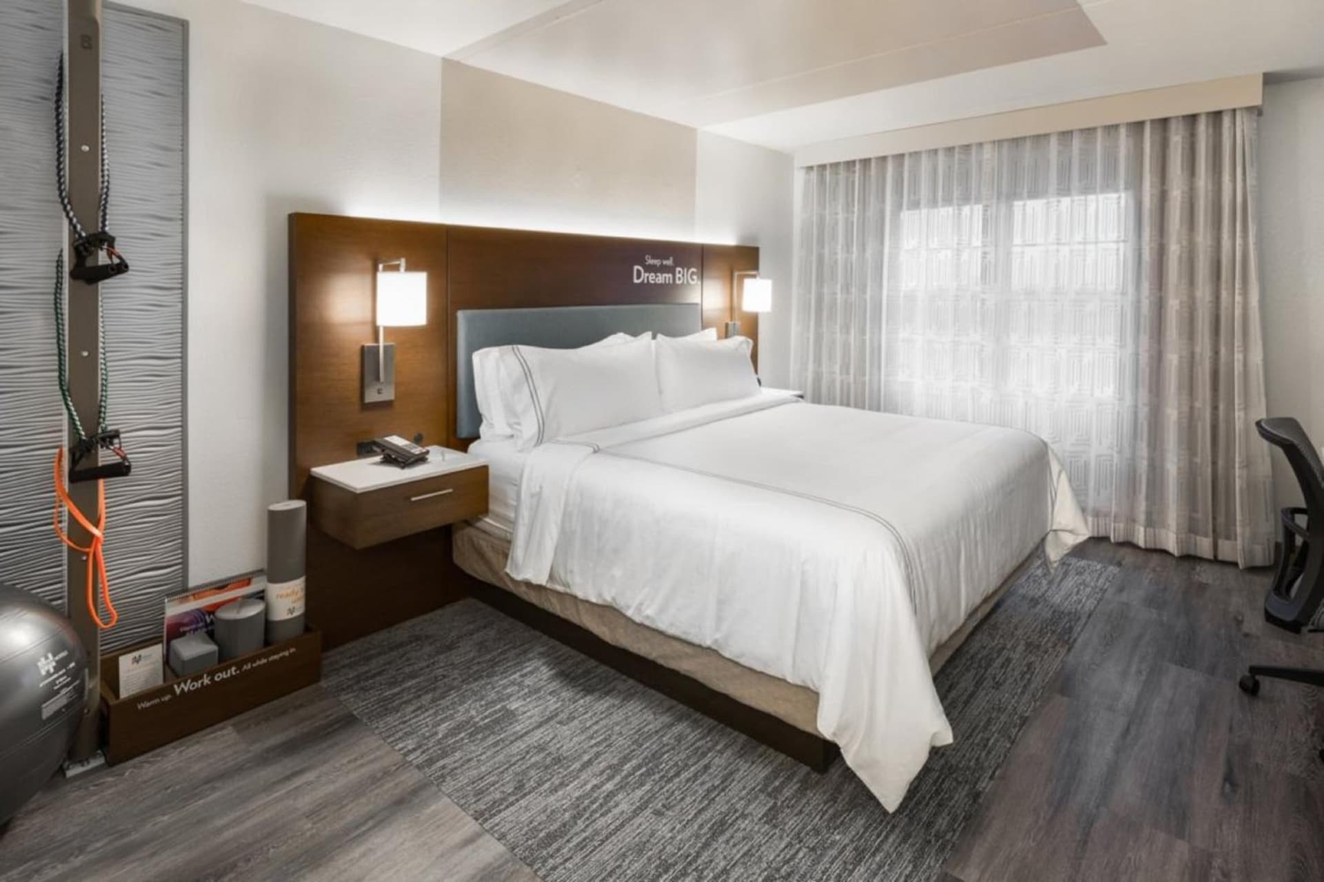 EVEN Hotel Chicago - Tinley Park - Convention Center by IHG gallery photo in Tinley Park, IL — image 24