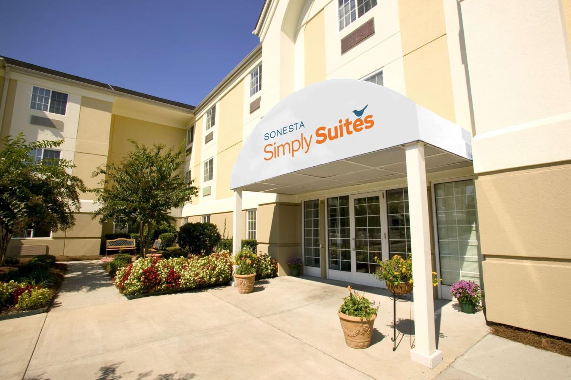 Sonesta Simply Suites Atlanta Gwinnett Place featured exterior or lobby in Duluth, GA — similar hotel