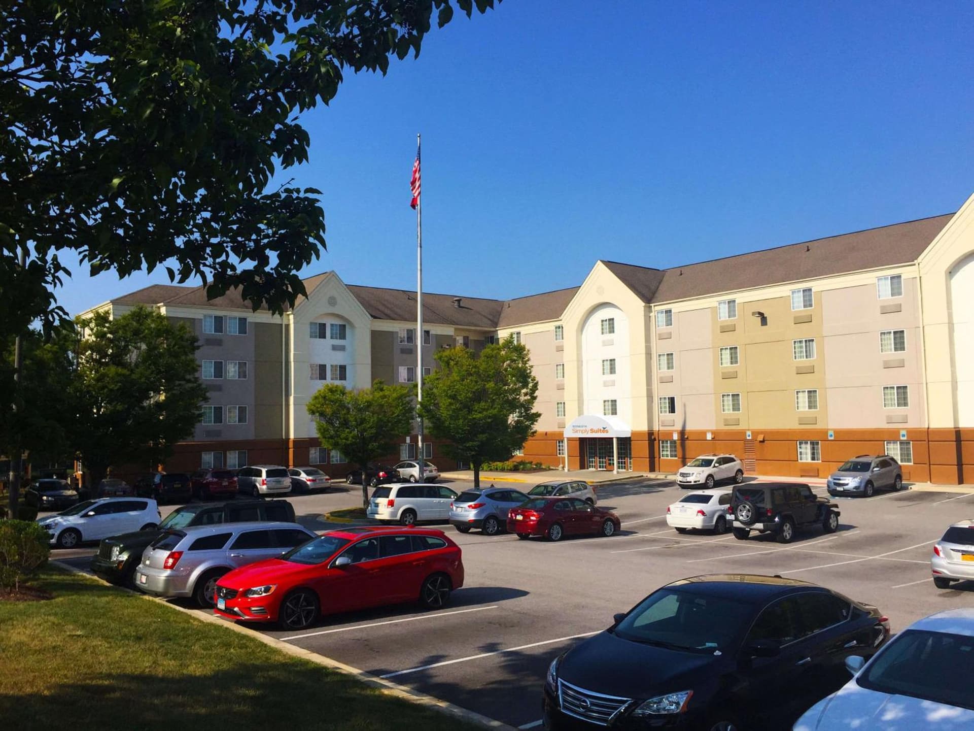 Sonesta Simply Suites Baltimore BWI Airport featured exterior or lobby in Linthicum Heights, MD — similar hotel