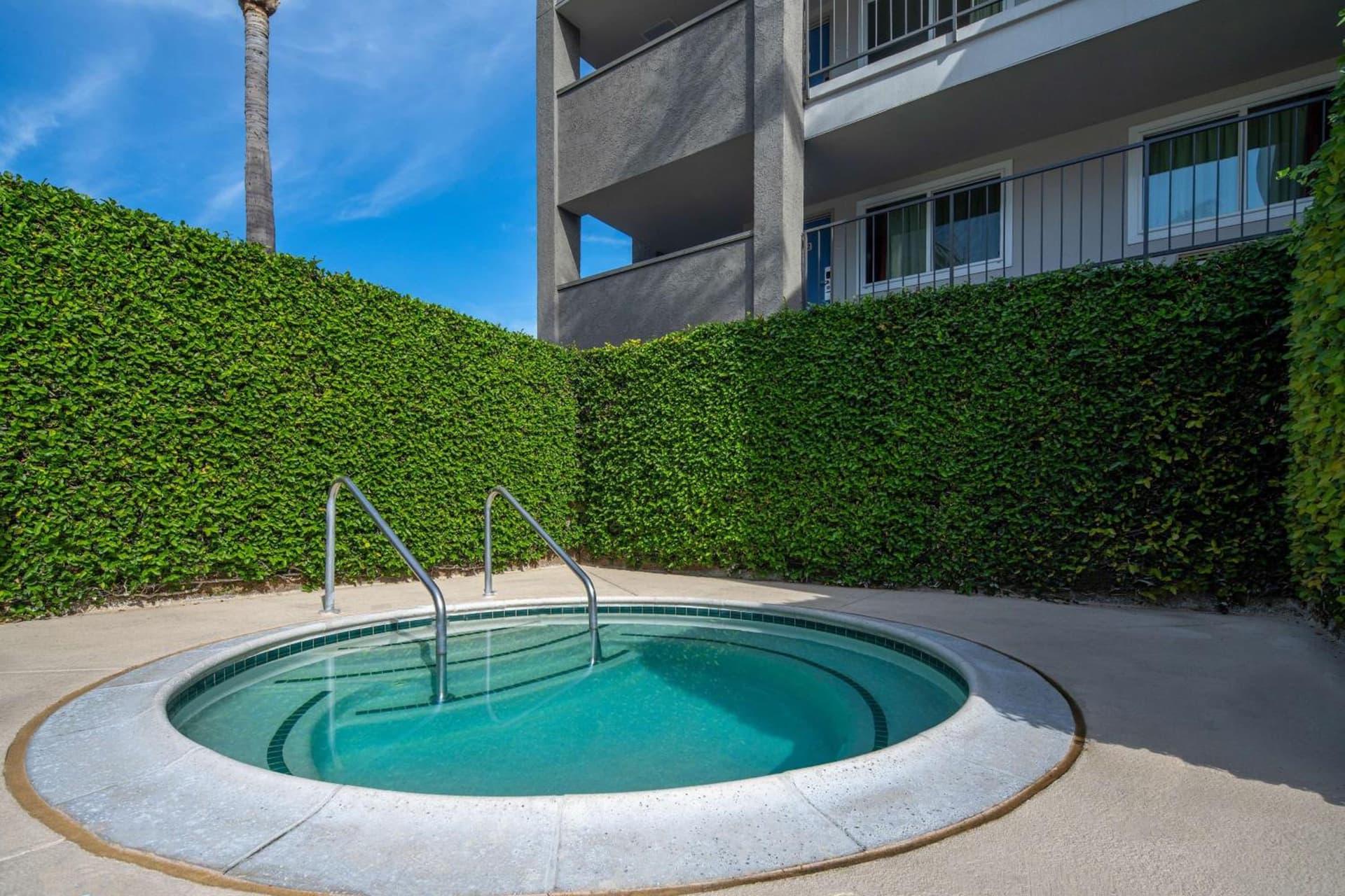Motel 6-Anaheim, CA - Maingate gallery photo in Anaheim, CA — image 16