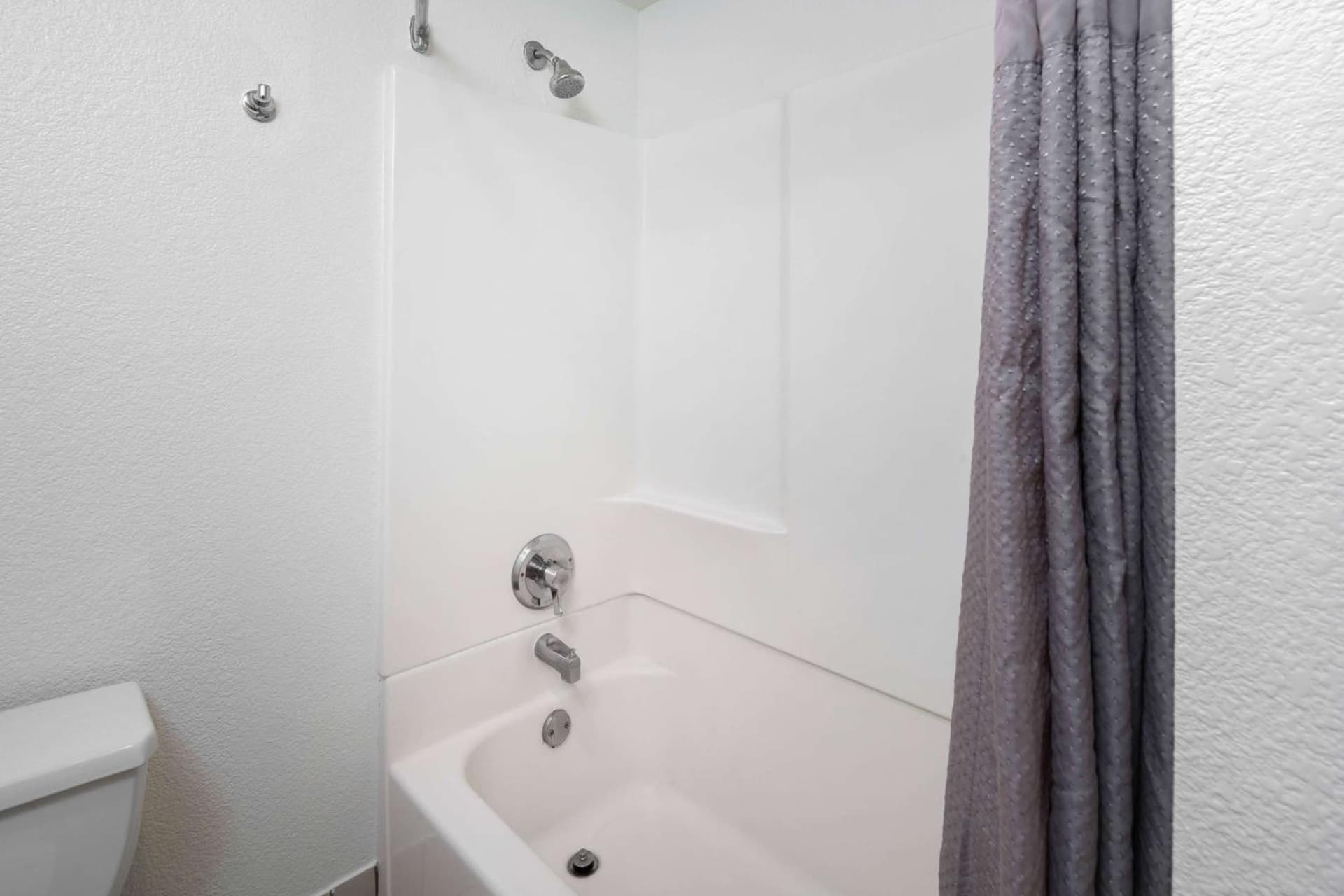 Motel 6-Anaheim, CA - Maingate gallery photo in Anaheim, CA — image 7