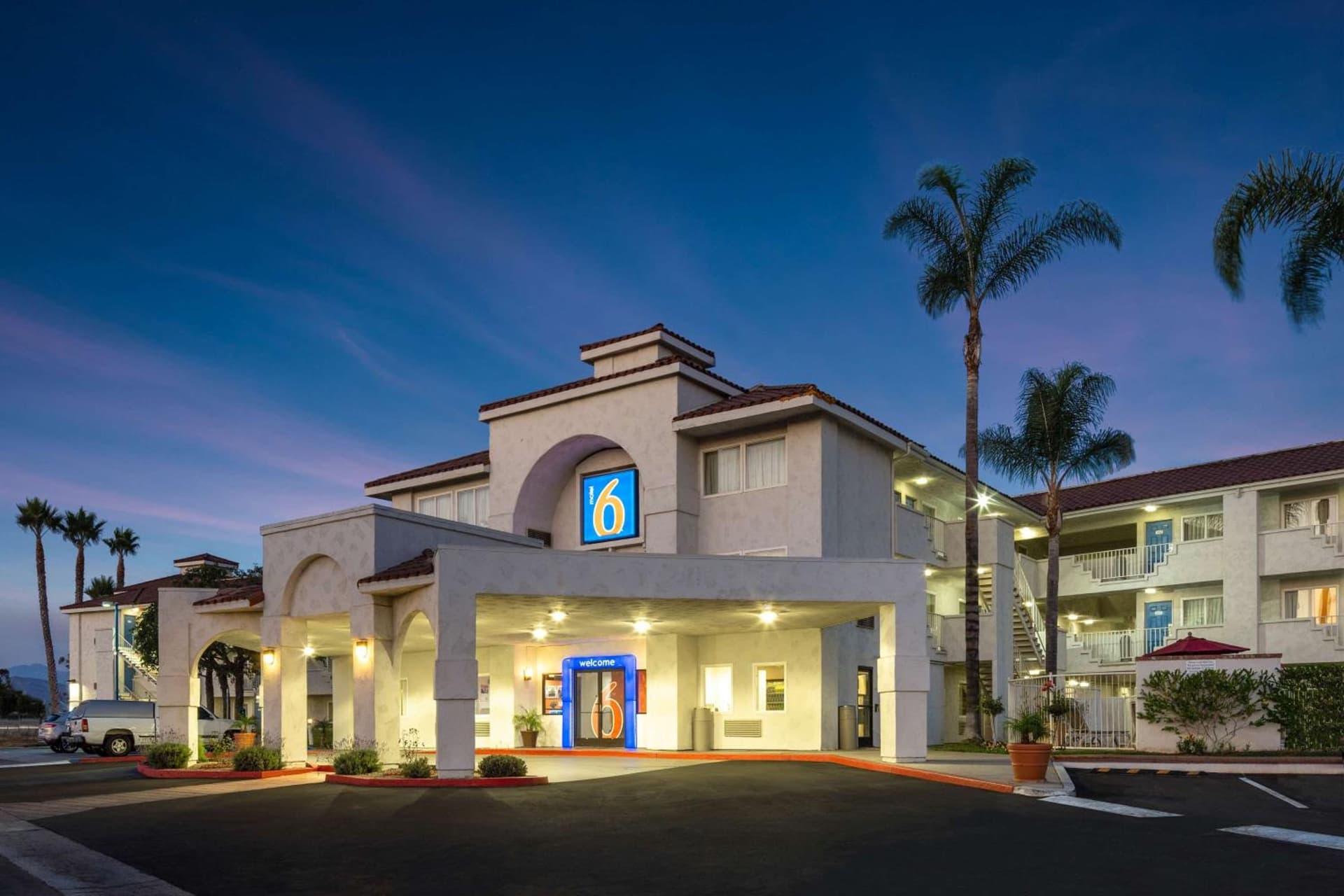 Motel 6-Ventura, CA - South interior in Ventura, CA — gallery photo 2