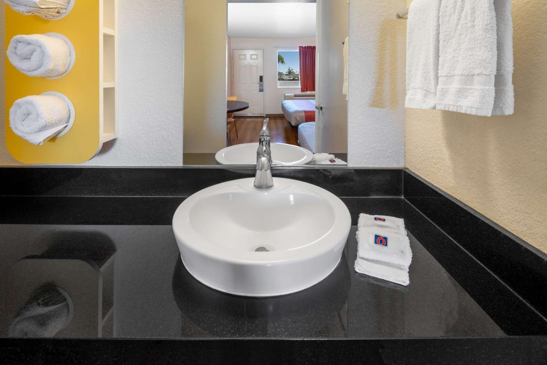 Motel 6-Ventura, CA - South gallery photo in Ventura, CA — image 31