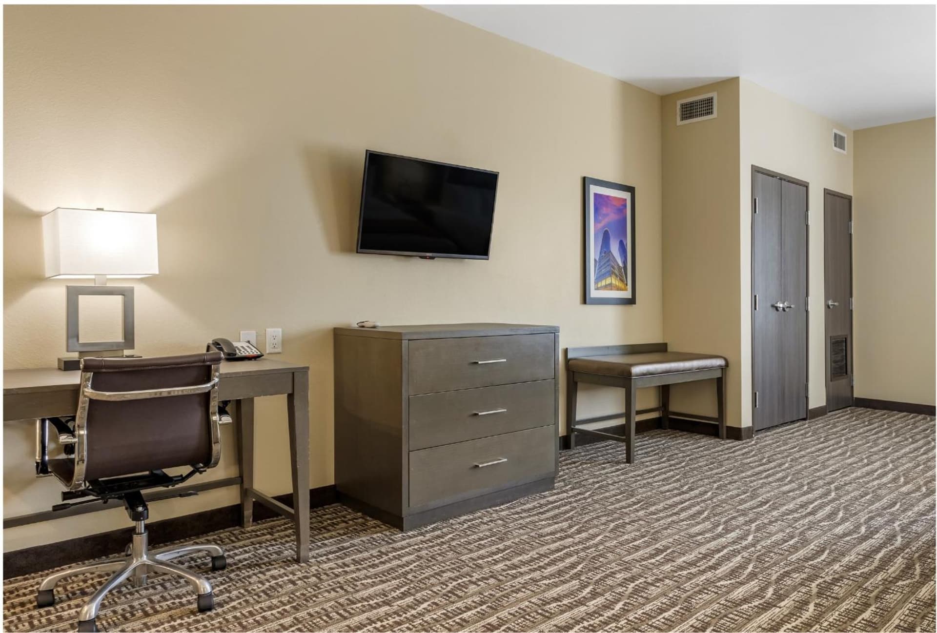Comfort Suites Near Sam Houston Race Park property views in Houston, TX — gallery photo 3