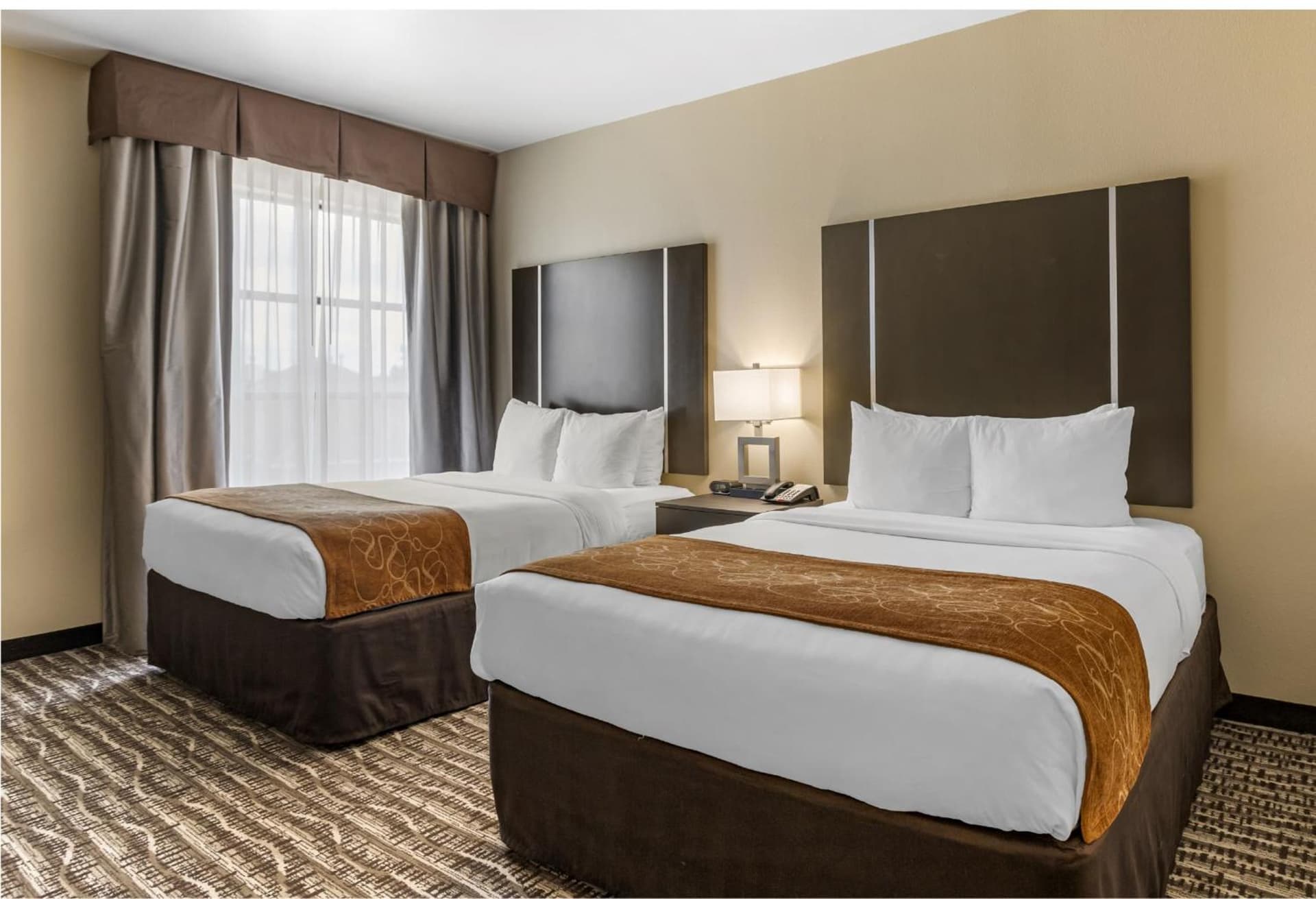 Comfort Suites Near Sam Houston Race Park gallery photo in Houston, TX — image 12