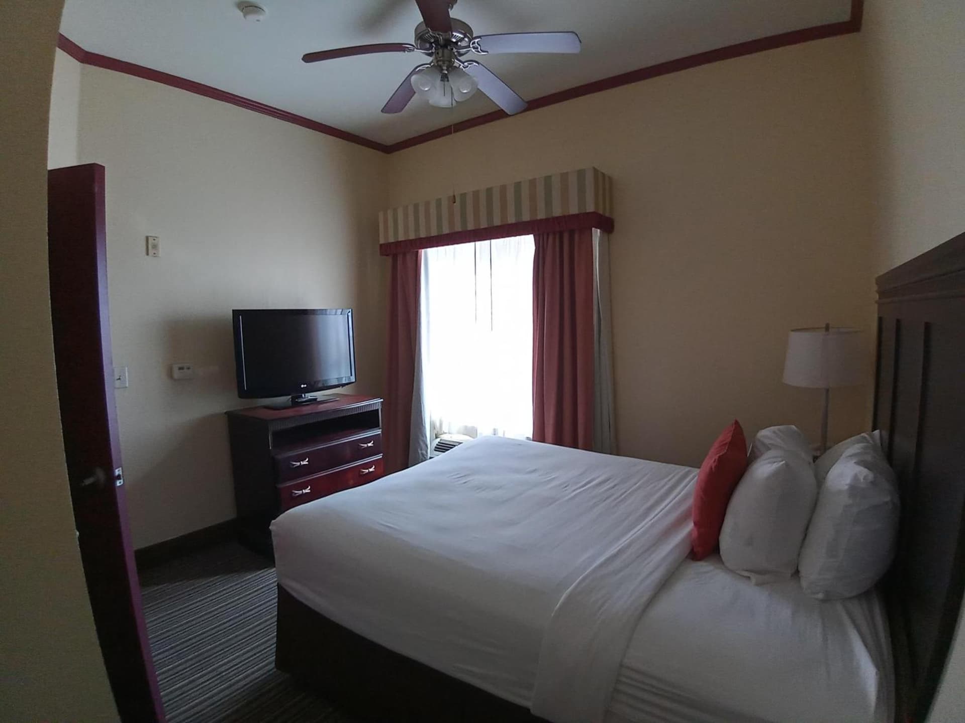 Hawthorn Extended Stay by Wyndham Corpus Christi Padre Isle gallery photo in Corpus Christi, TX — image 23