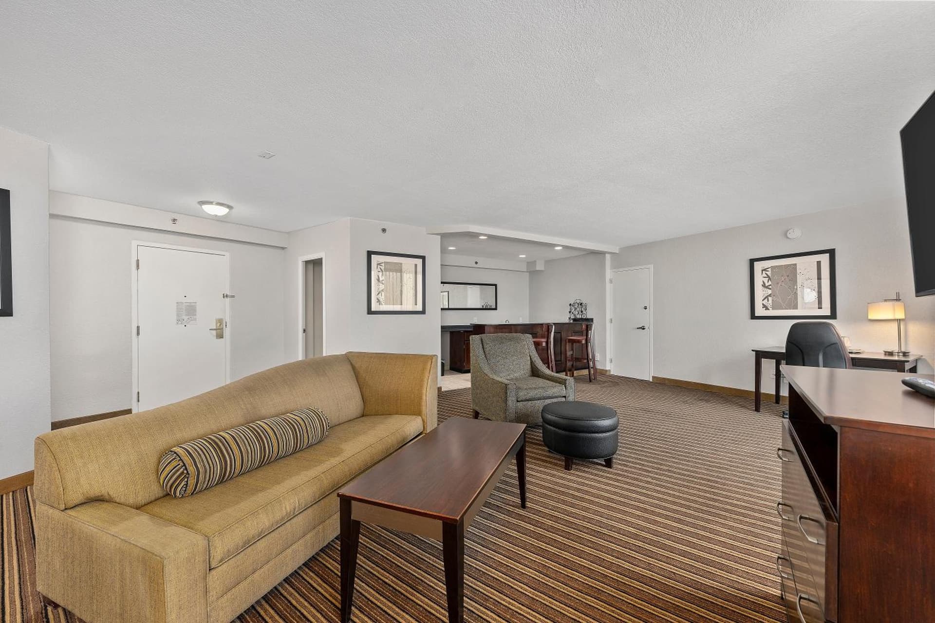 Wyndham Garden Norfolk Downtown interior in Norfolk, VA — gallery photo 2
