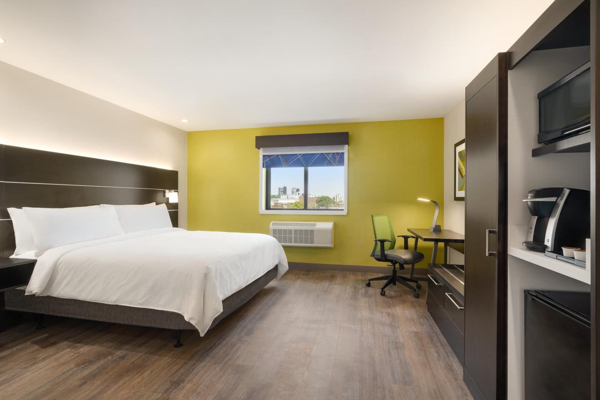 Holiday Inn Express - Jamaica - JFK AirTrain - NYC by IHG gallery photo in Queens, NY — image 15