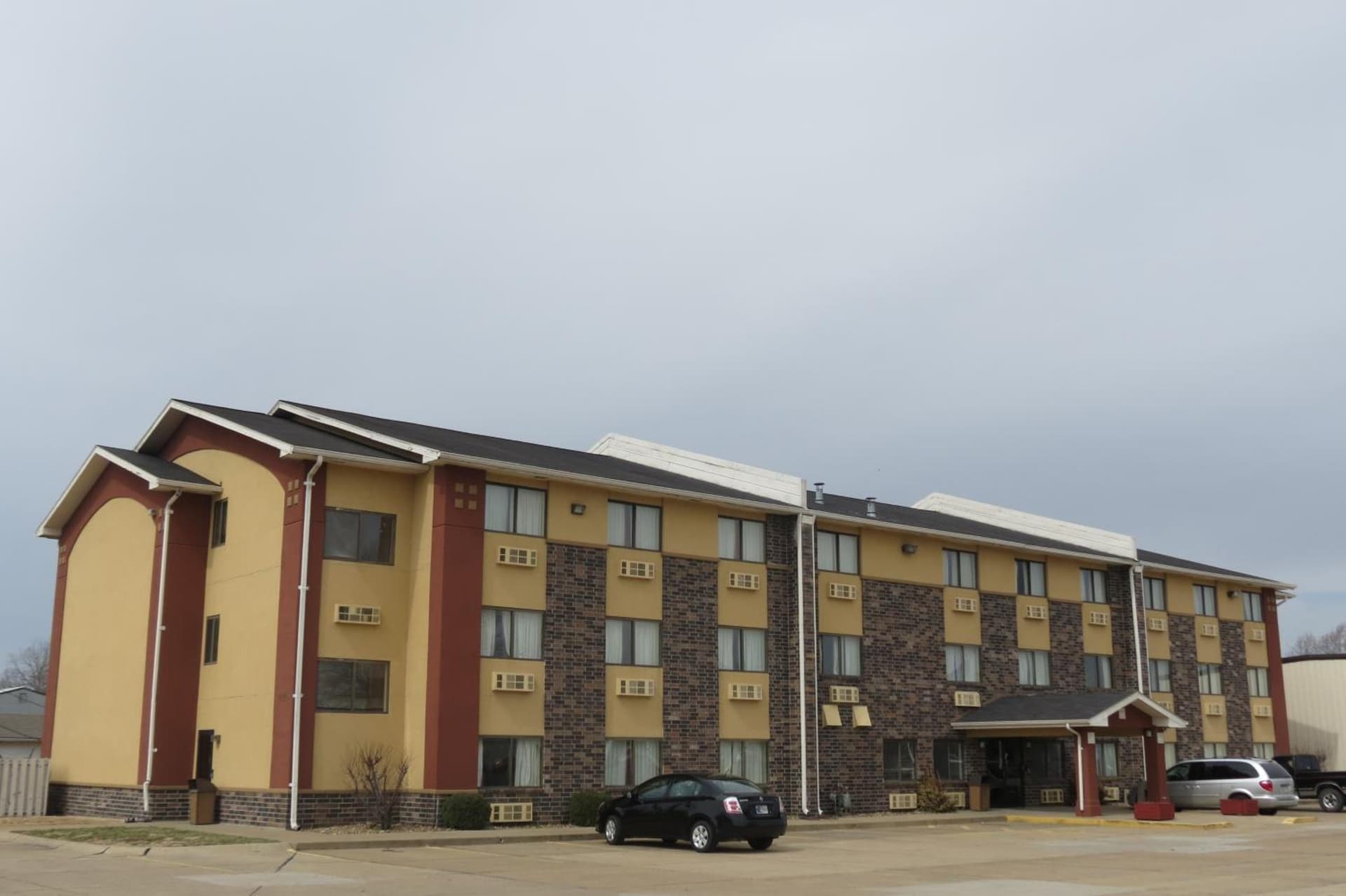 Super 8 by Wyndham Evansville East gallery photo in Evansville, IN — image 13