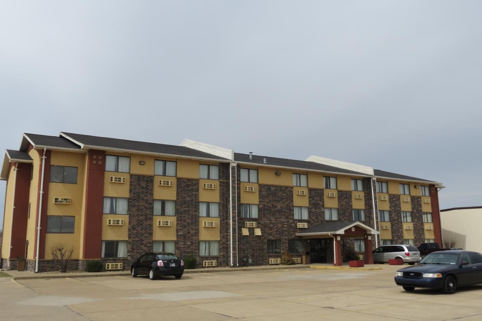 Super 8 by Wyndham Evansville East gallery photo in Evansville, IN — image 23