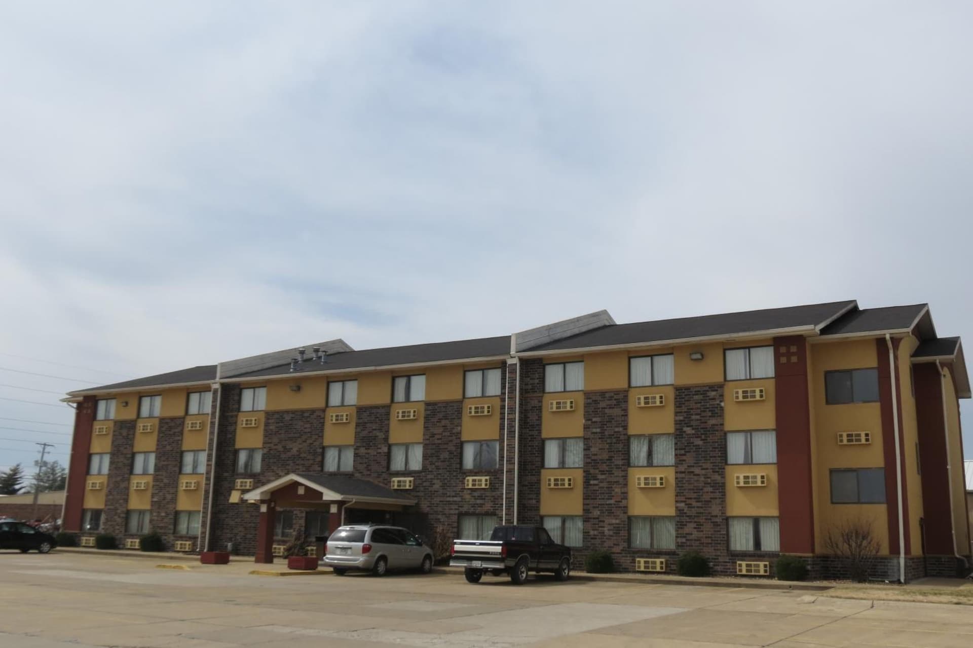 Super 8 by Wyndham Evansville East gallery photo in Evansville, IN — image 19