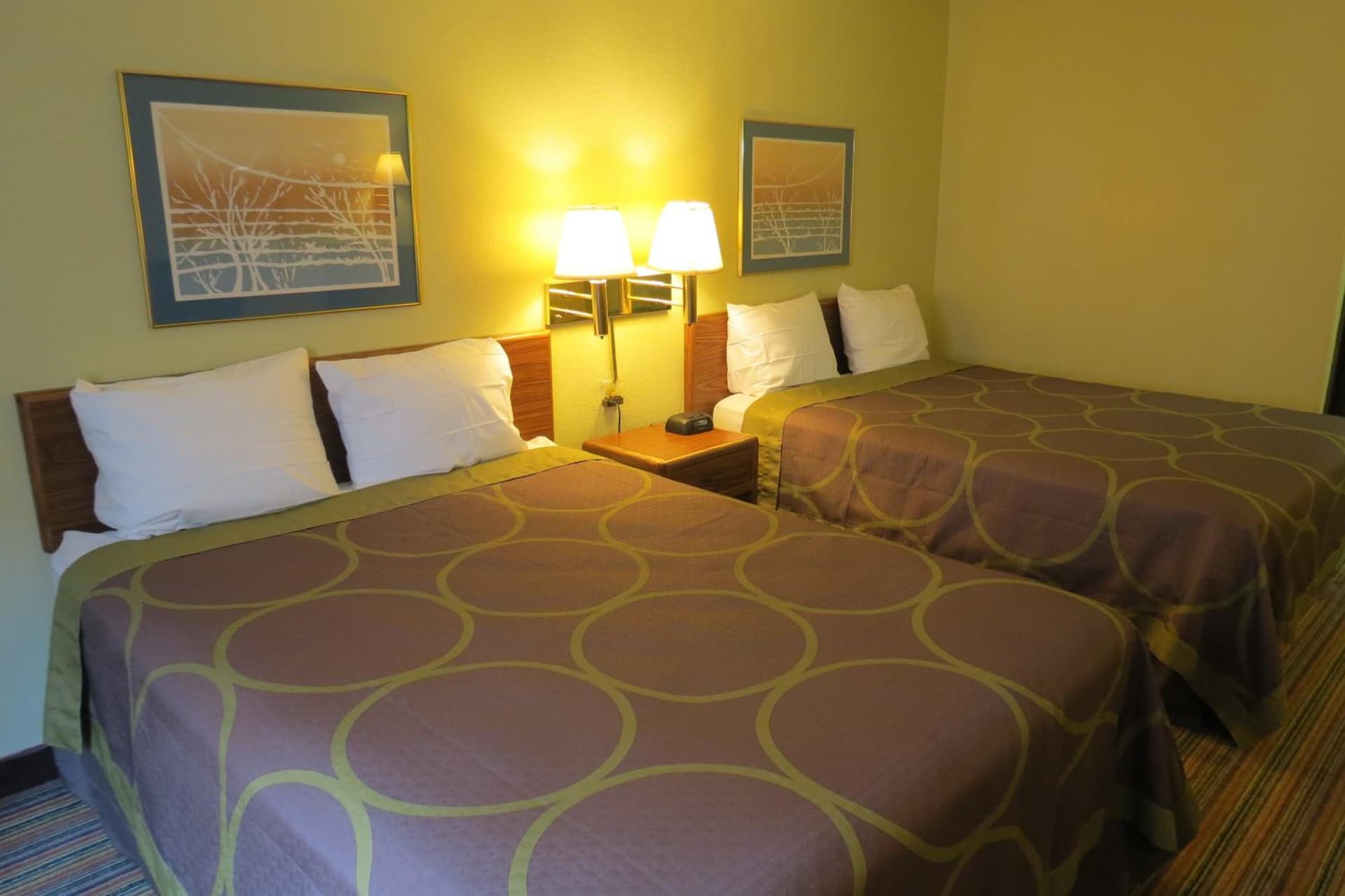 Super 8 by Wyndham Evansville East gallery photo in Evansville, IN — image 21