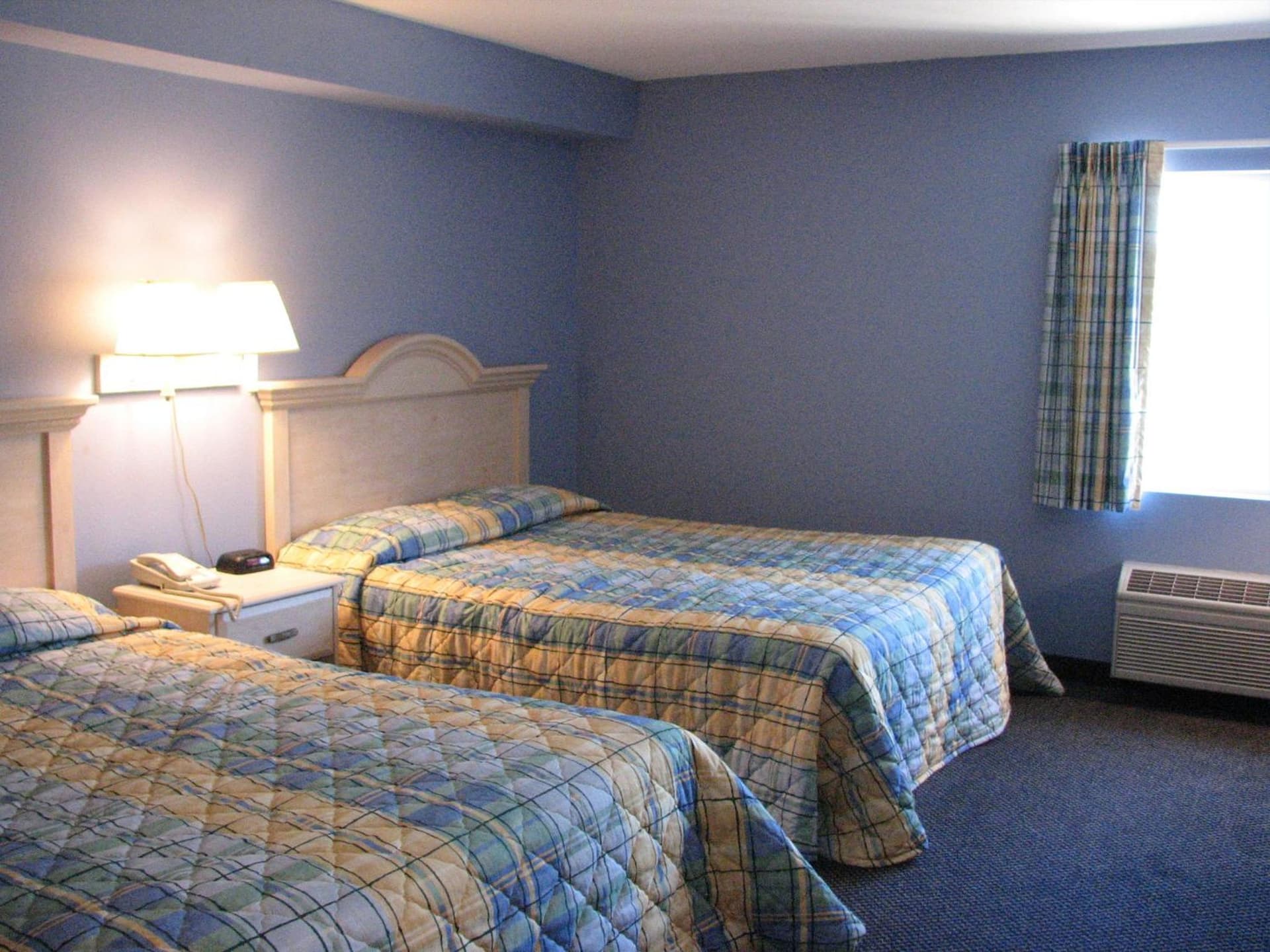 South Beach Resort Hotel gallery photo in Marblehead, OH — image 12