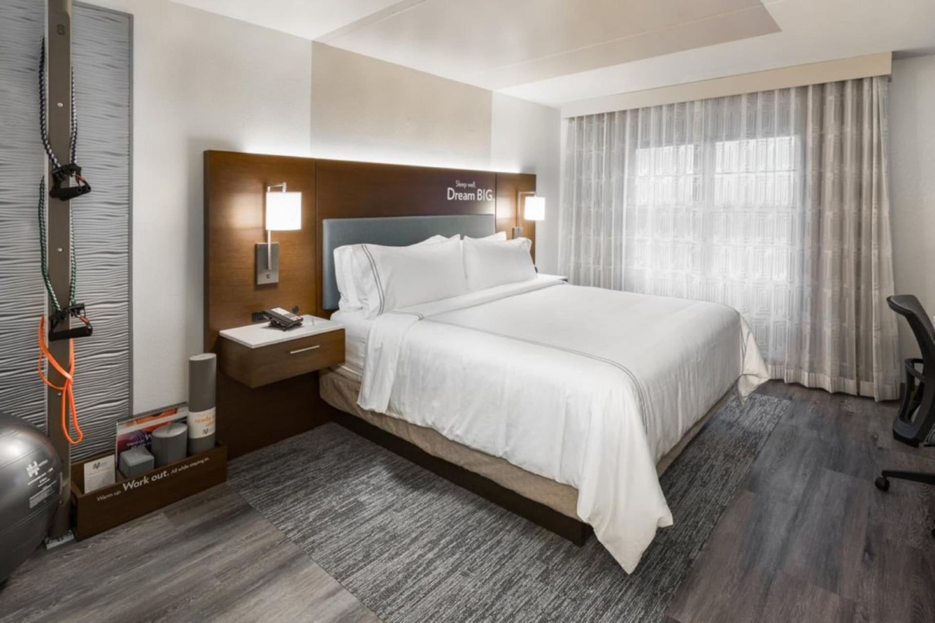 EVEN Hotel Chicago - Tinley Park - Convention Center by IHG gallery photo in Tinley Park, IL — image 38