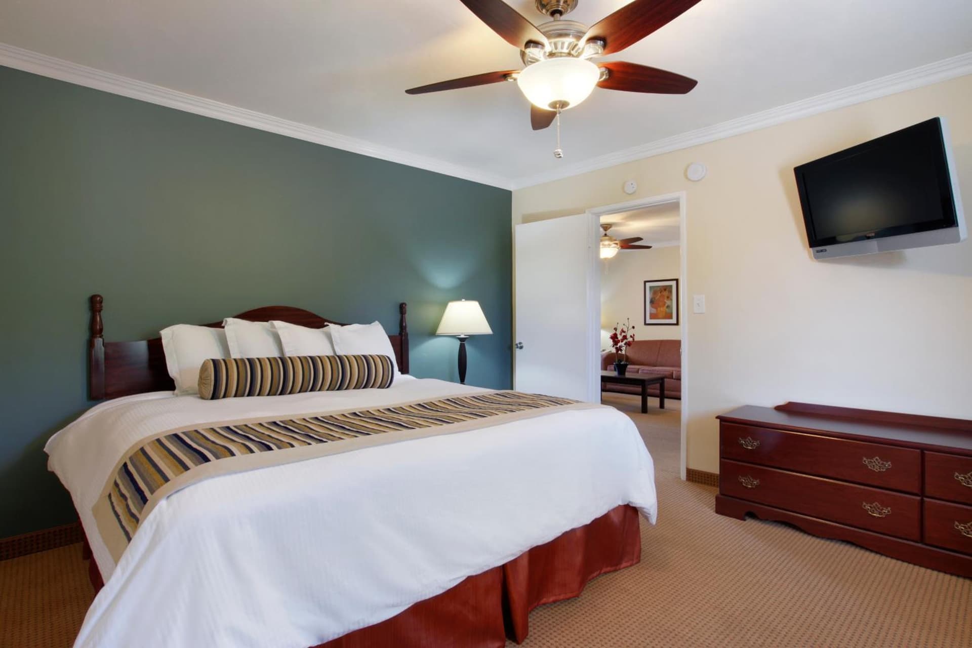 Quality Inn & Suites Santa Maria gallery photo in Santa Maria, CA — image 92