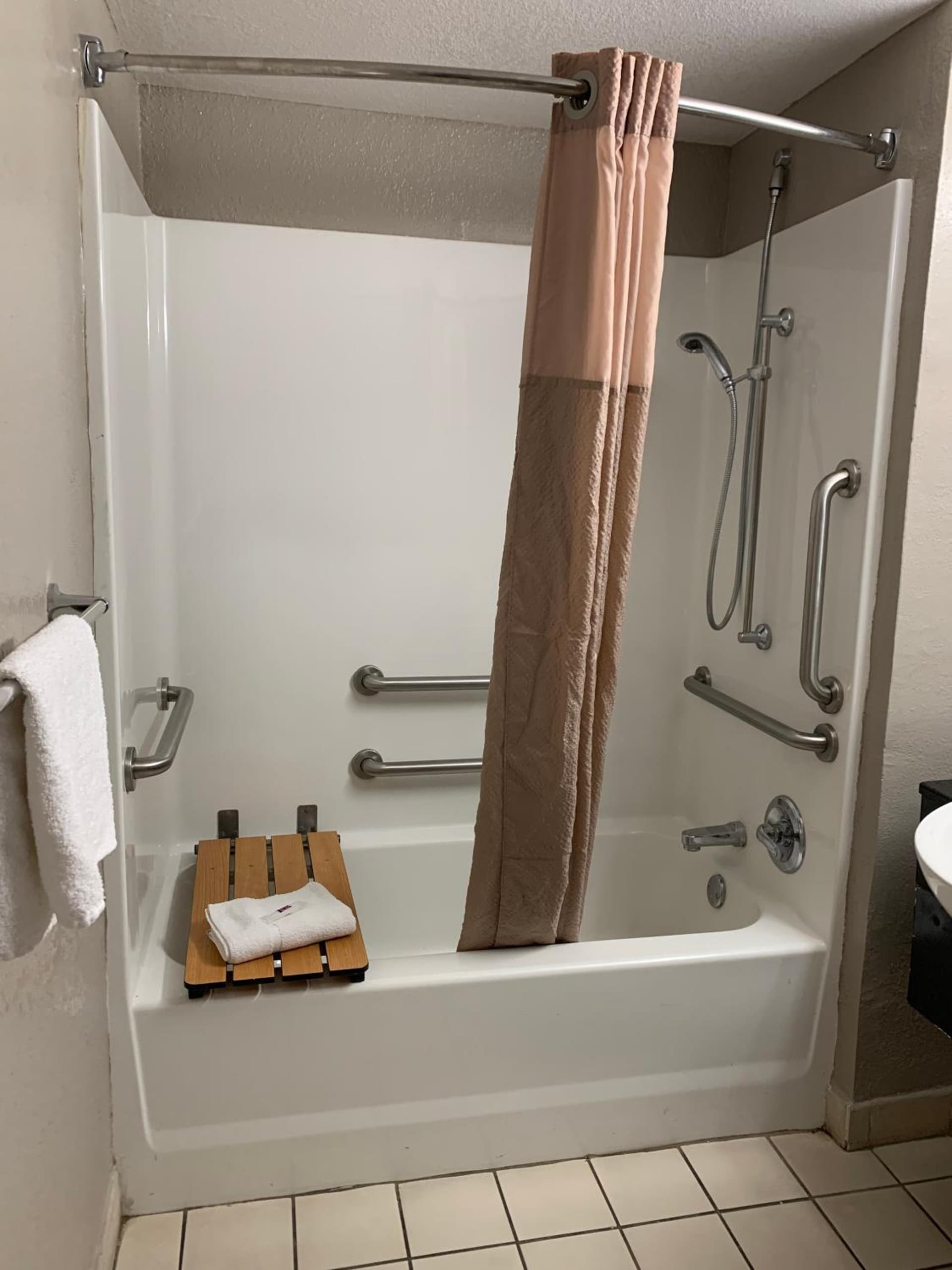 Motel 6-Laredo, TX - North I-35 gallery photo in Laredo, TX — image 20