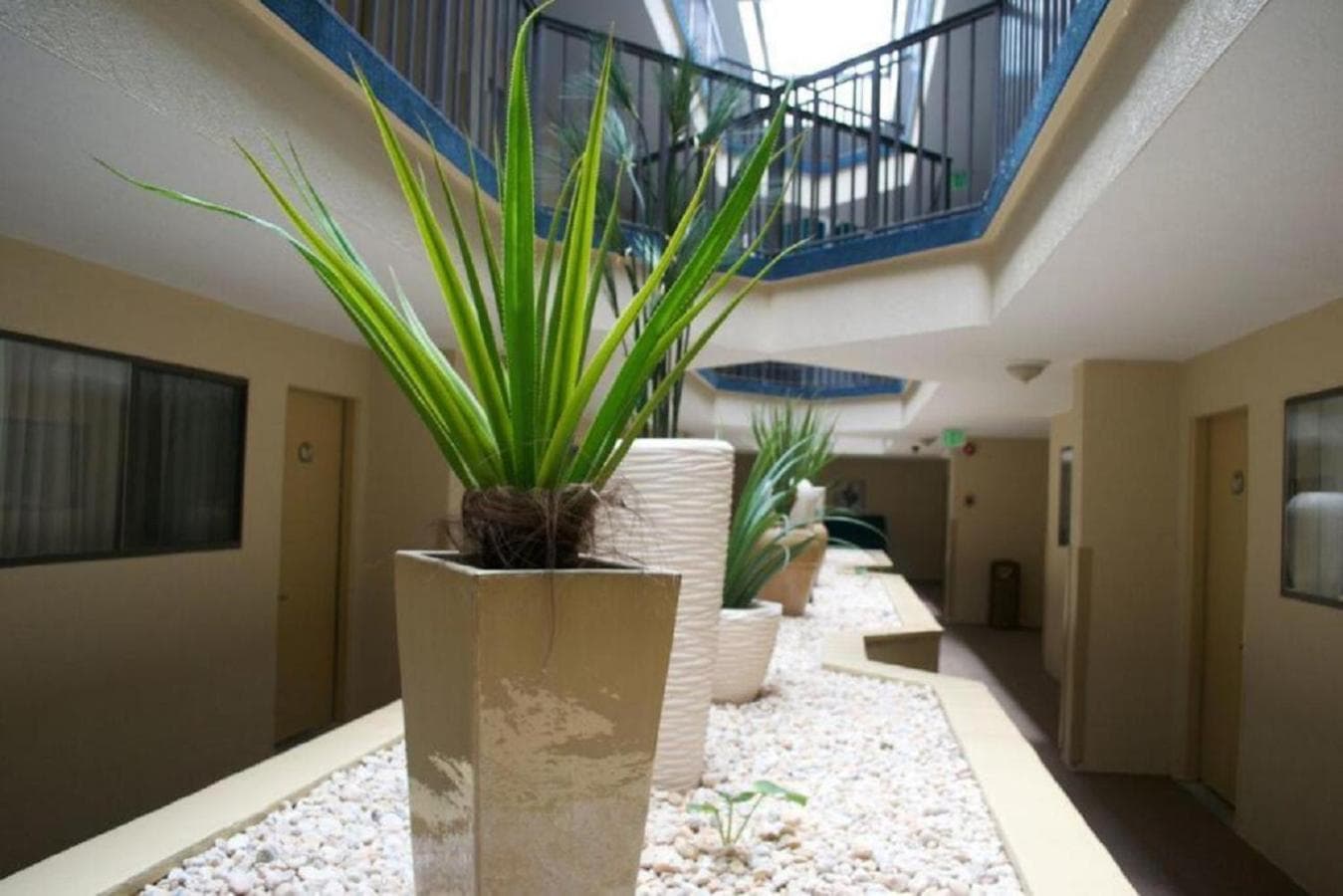 Brighton Suites Hotel gallery photo in Rehoboth Beach, DE — image 37
