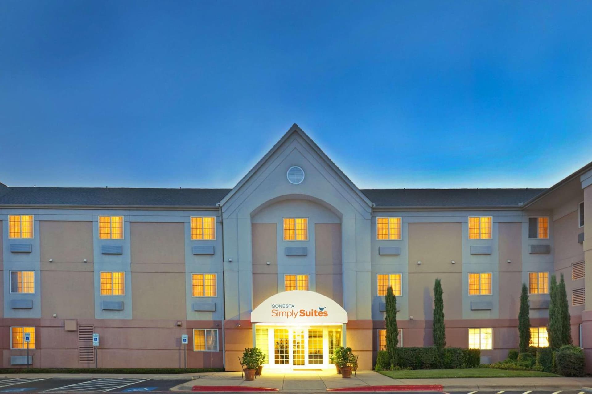 Sonesta Simply Suites Dallas Galleria featured exterior or lobby in Dallas, TX — similar hotel