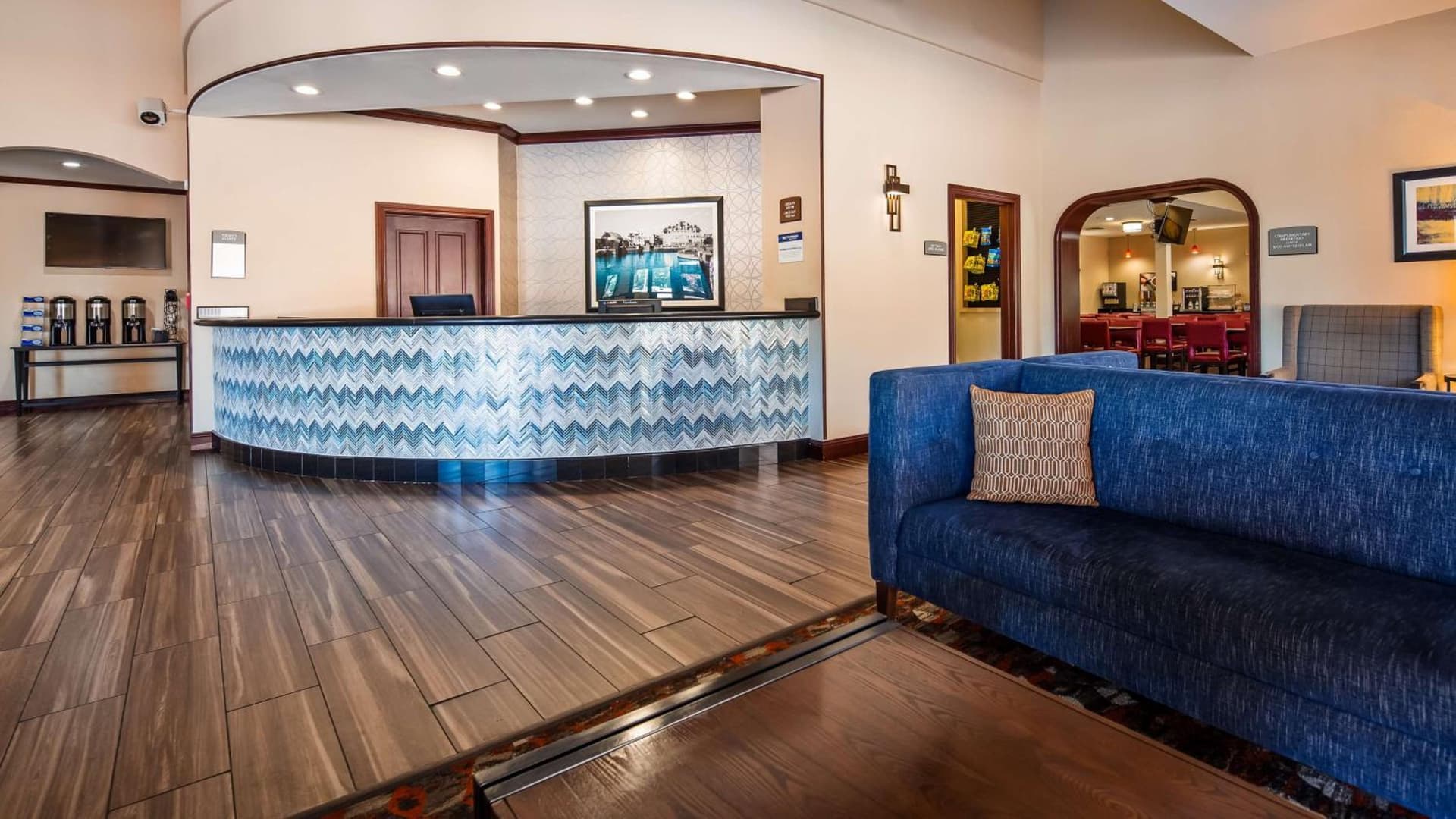 Best Western Plus Heritage Inn interior in Stockton, CA — gallery photo 2