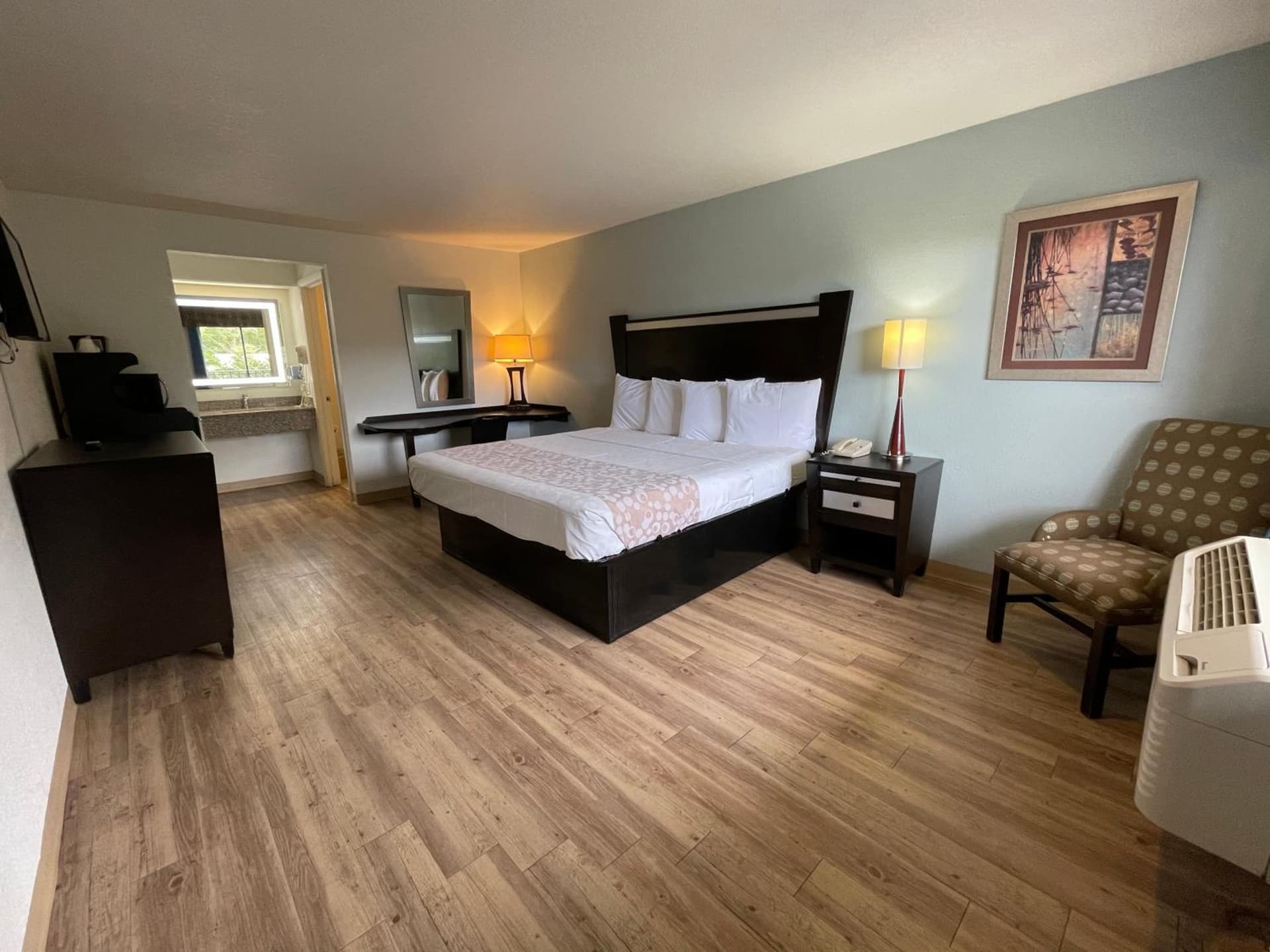 Tricove Inn & Suites gallery photo in Jacksonville, FL — image 12