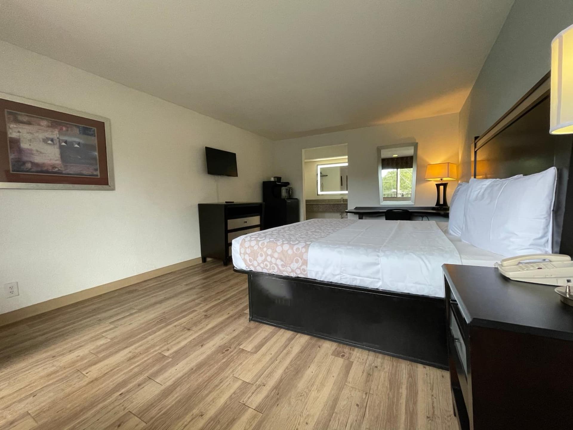 Tricove Inn & Suites property views in Jacksonville, FL — gallery photo 3