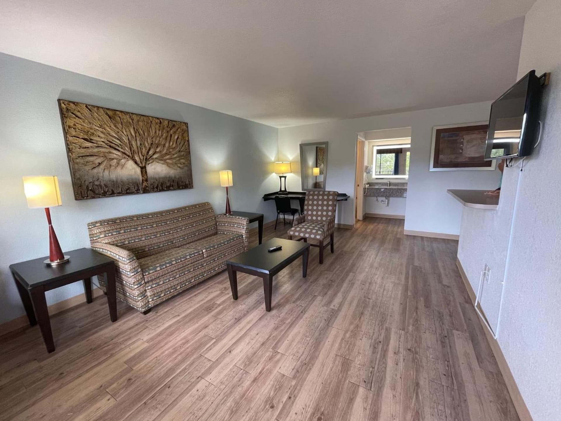 Tricove Inn & Suites gallery photo in Jacksonville, FL — image 4