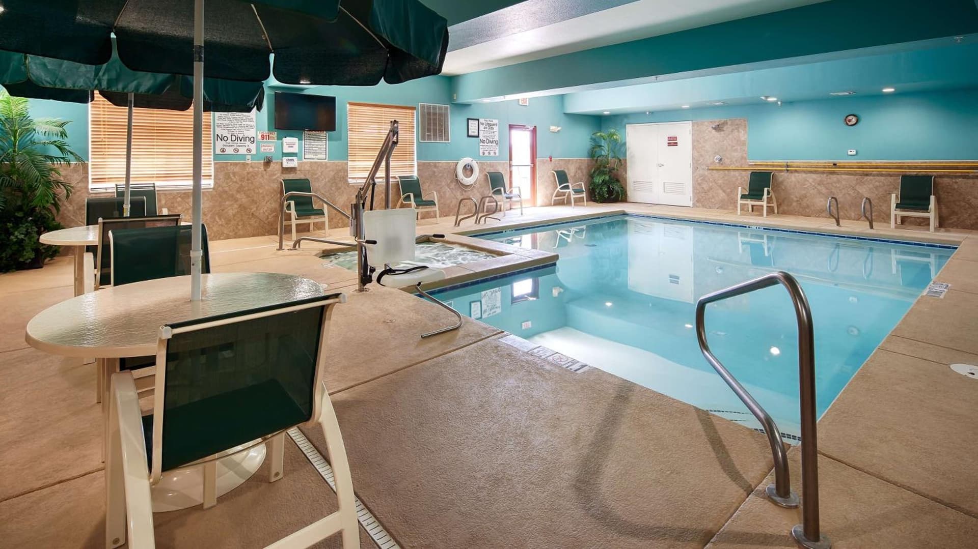 Best Western Plus Monahans Inn and Suites interior in Monahans, TX — gallery photo 2