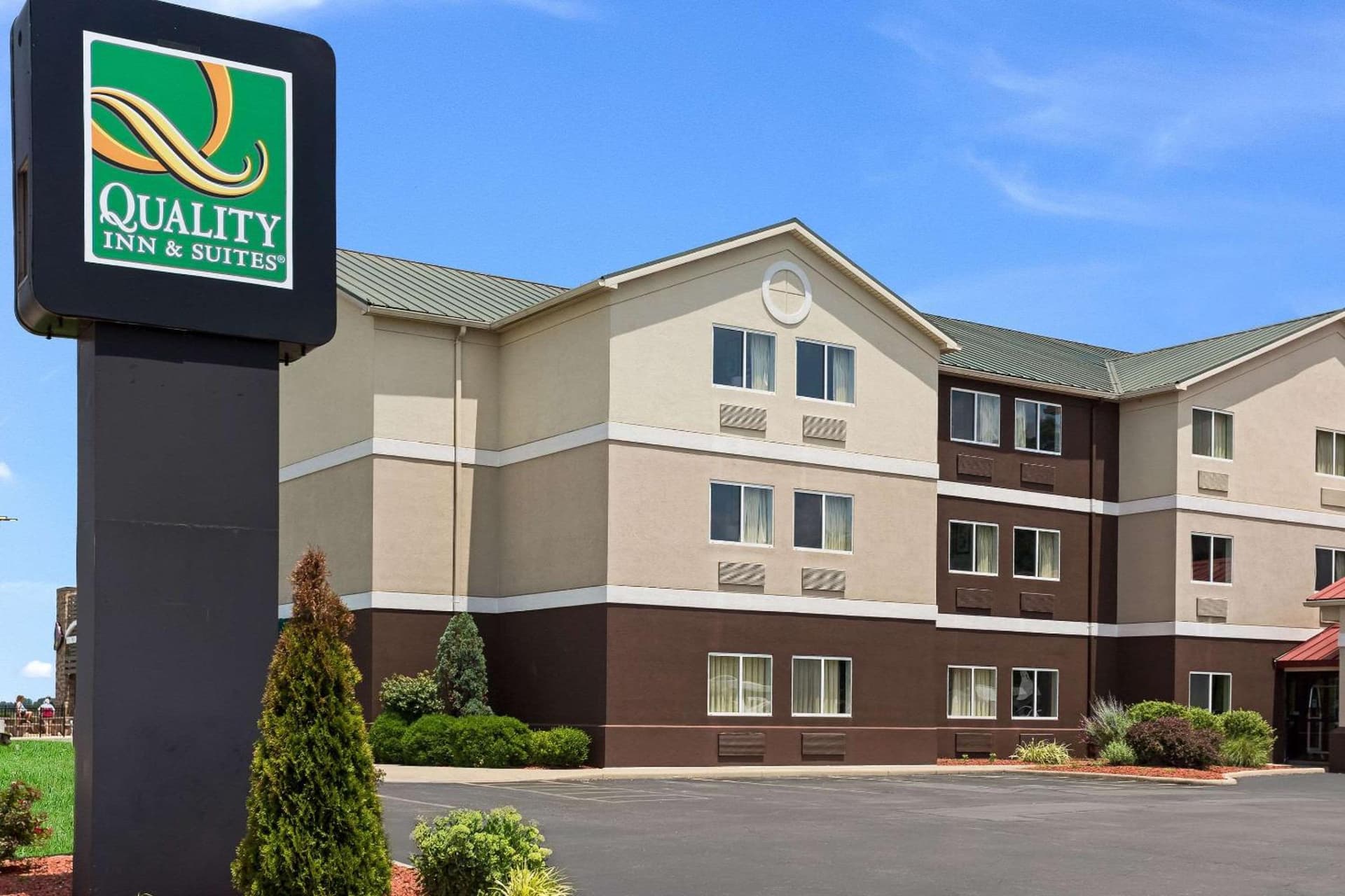 Quality Inn & Suites Ferdinand property views in Ferdinand, IN — gallery photo 3