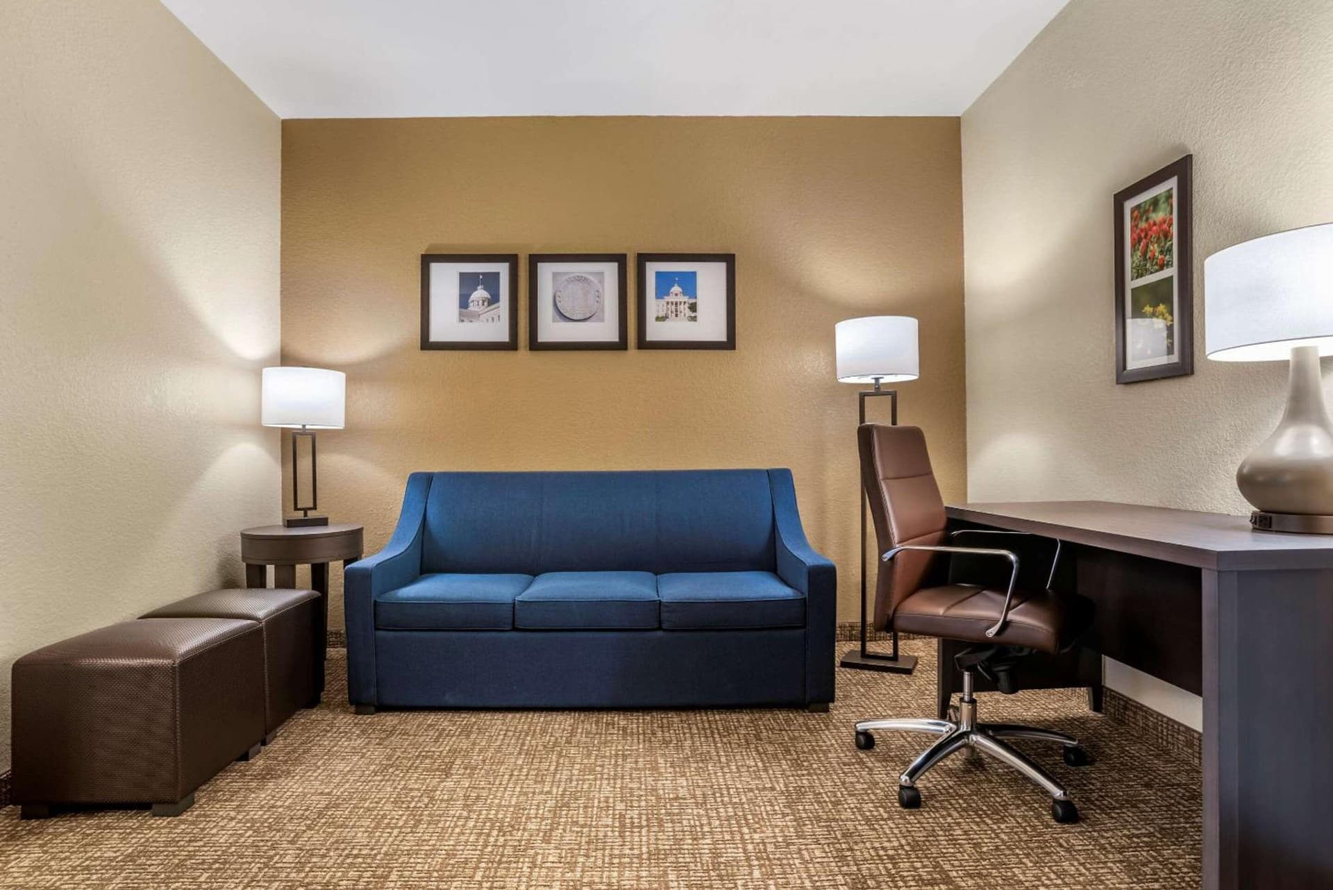 Comfort Inn & Suites Millbrook-Prattville interior in Millbrook, AL — gallery photo 2