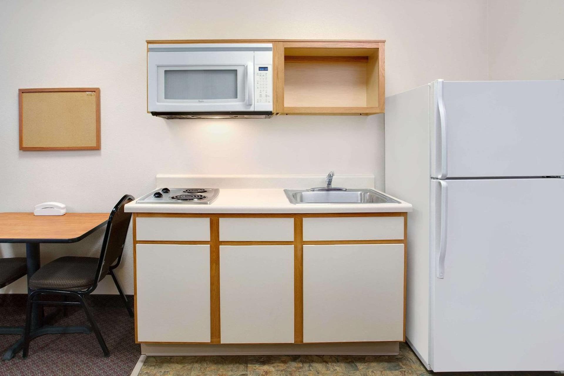 WoodSpring Suites Fort Wayne gallery photo in Fort Wayne, IN — image 11