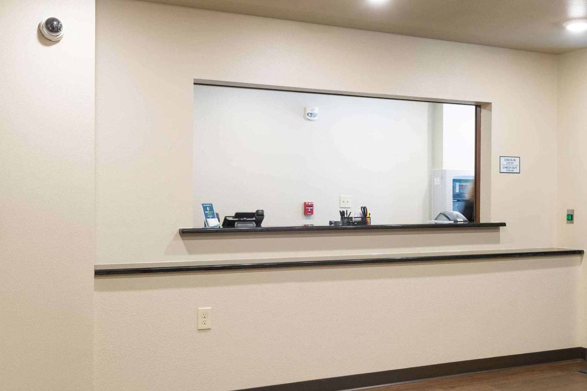 WoodSpring Suites Lafayette interior in Lafayette, LA — gallery photo 2