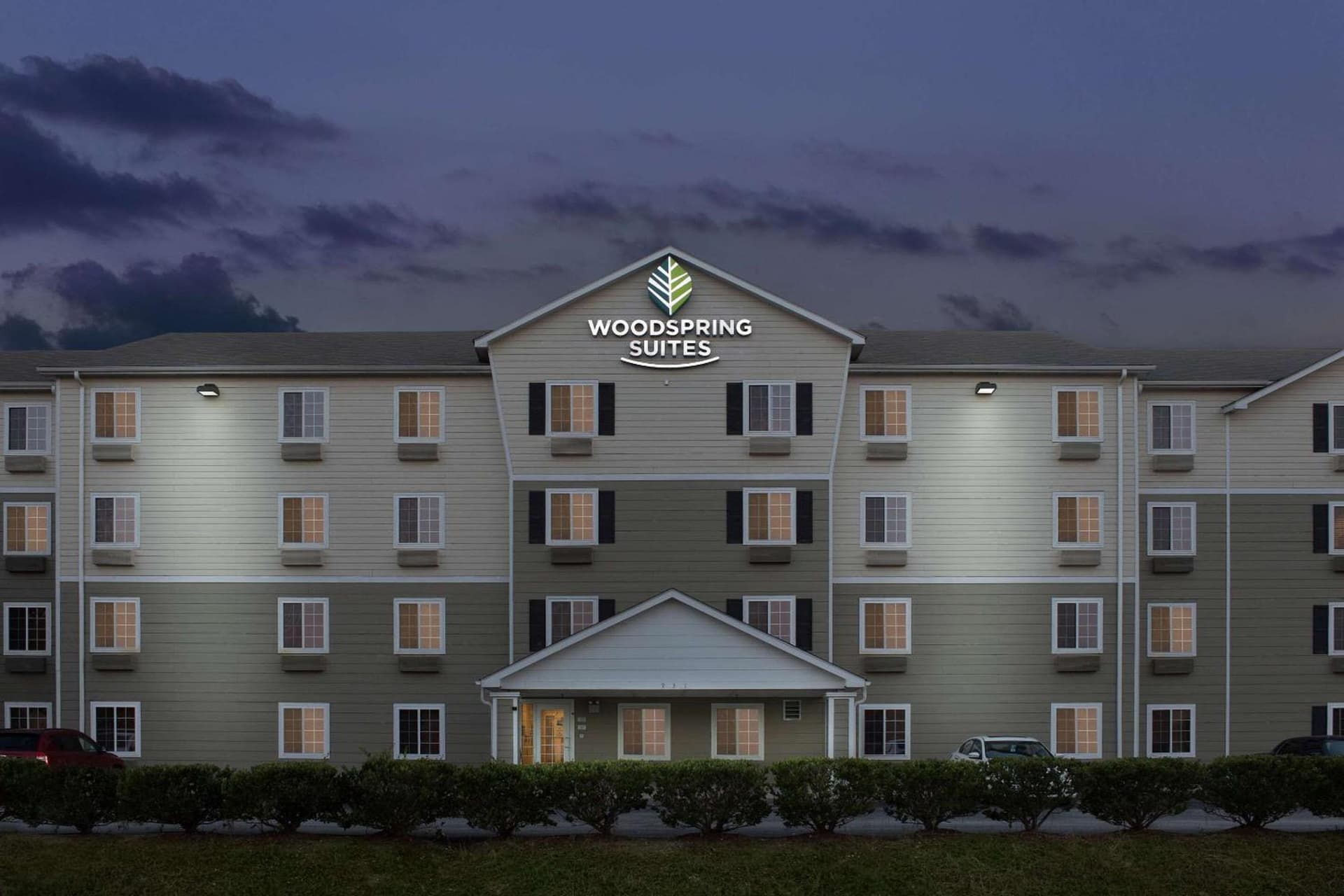 WoodSpring Suites Columbia Fort Jackson property views in Royal Pines Estates — gallery photo 3