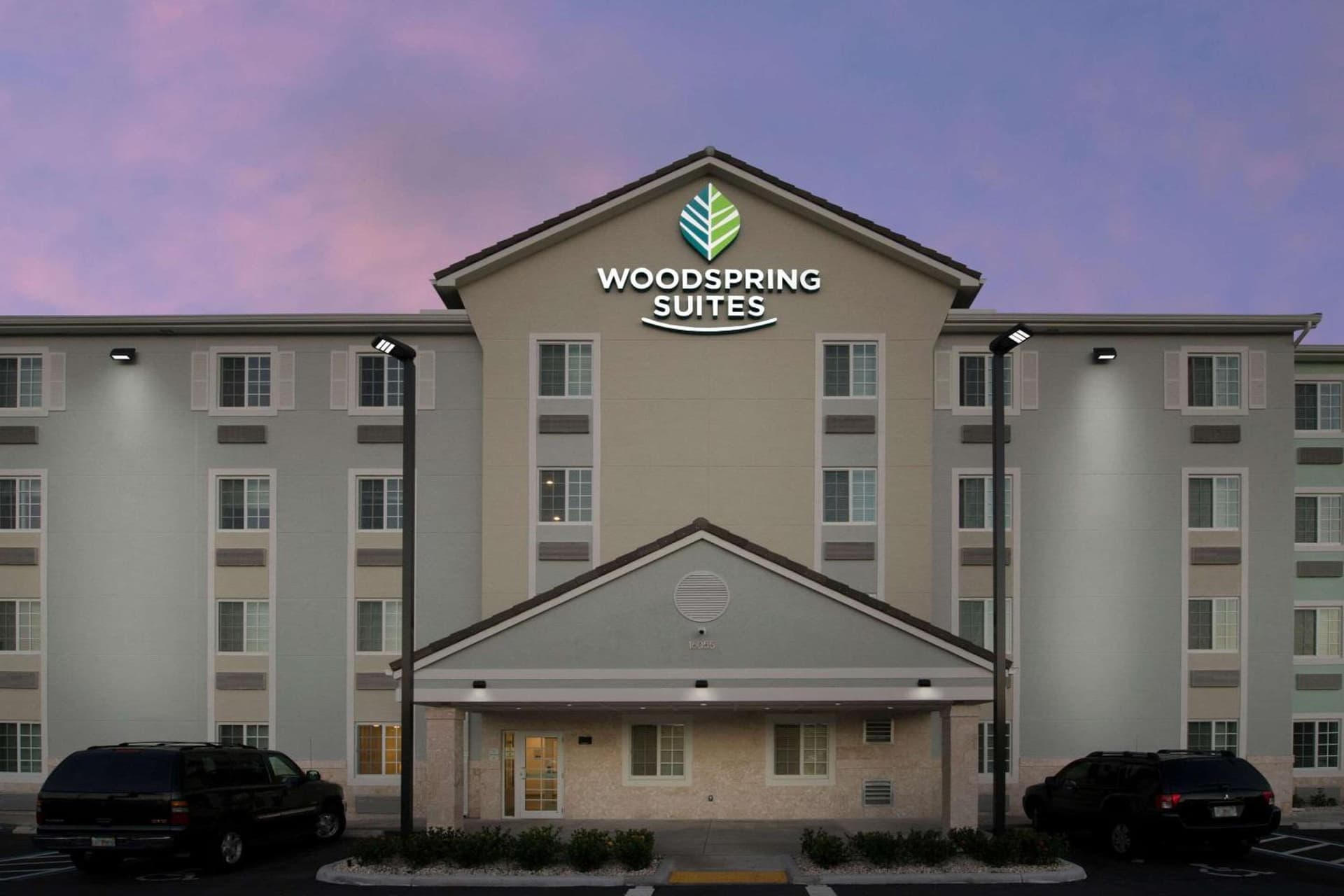 WoodSpring Suites Miami Southwest property views in Kendall, FL — gallery photo 3
