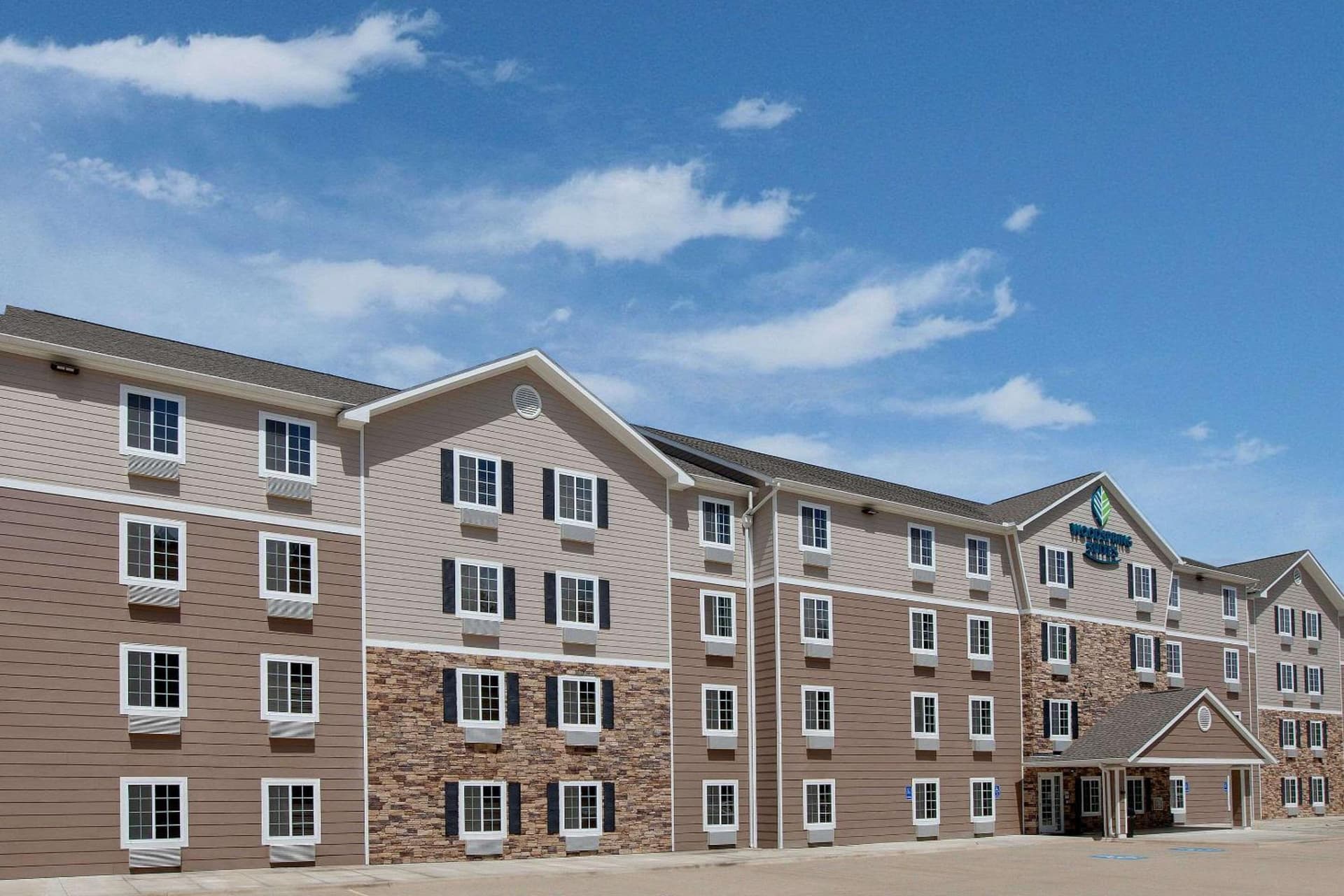 WoodSpring Suites Lake Charles interior in Lake Charles, LA — gallery photo 2