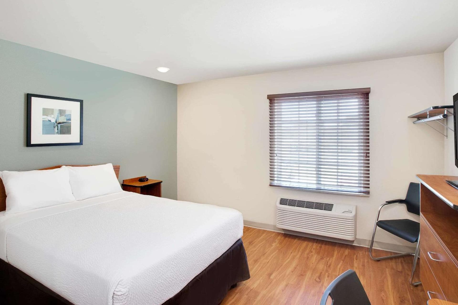 WoodSpring Suites Lake Charles gallery photo in Lake Charles, LA — image 5