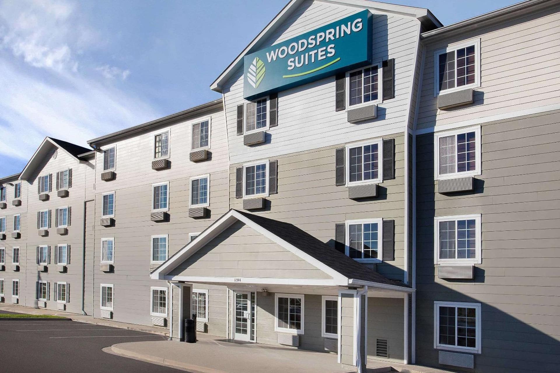 WoodSpring Suites Baton Rouge East I-12 property views in Baton Rouge, LA — gallery photo 3