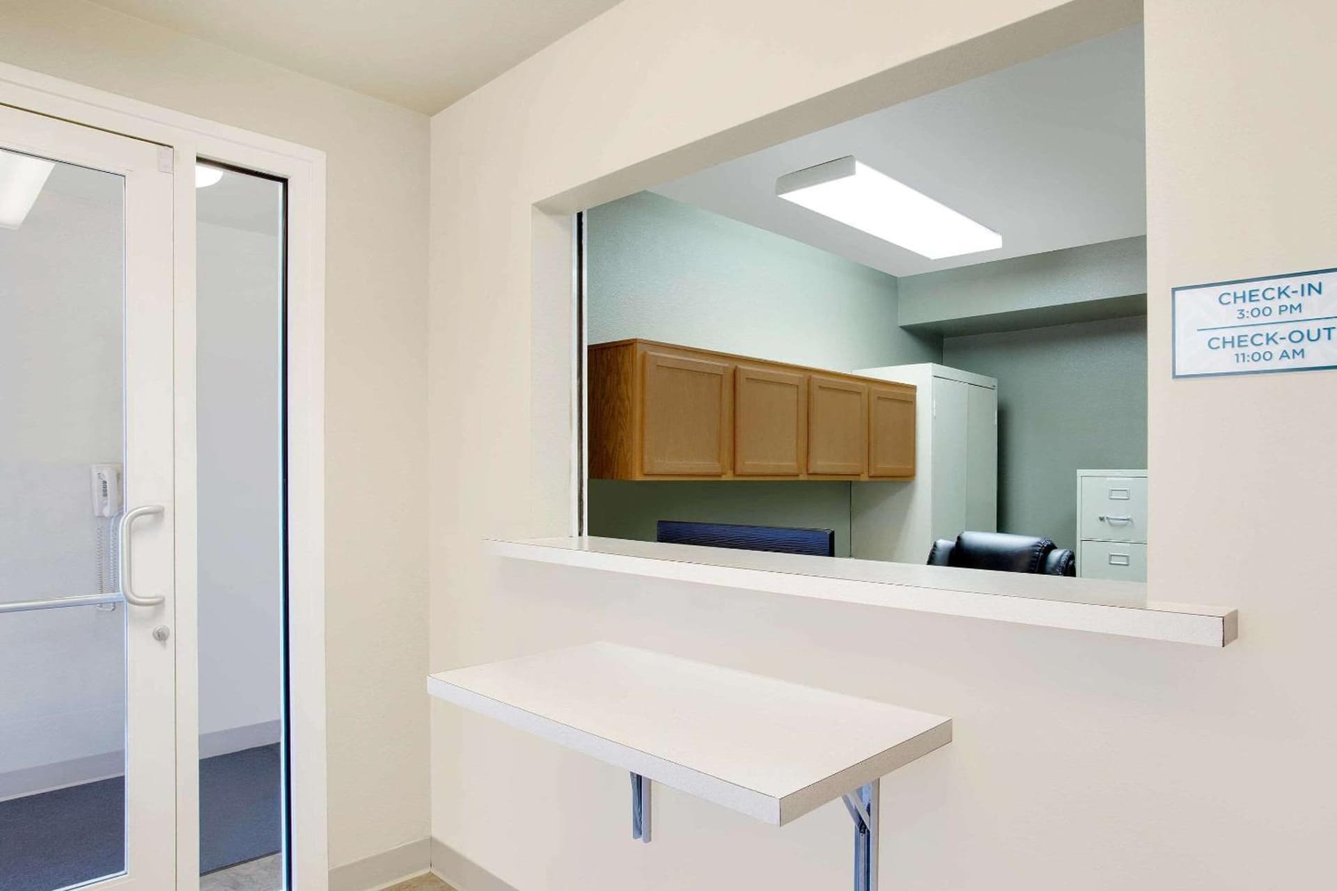 WoodSpring Suites Baton Rouge East I-12 gallery photo in Baton Rouge, LA — image 16