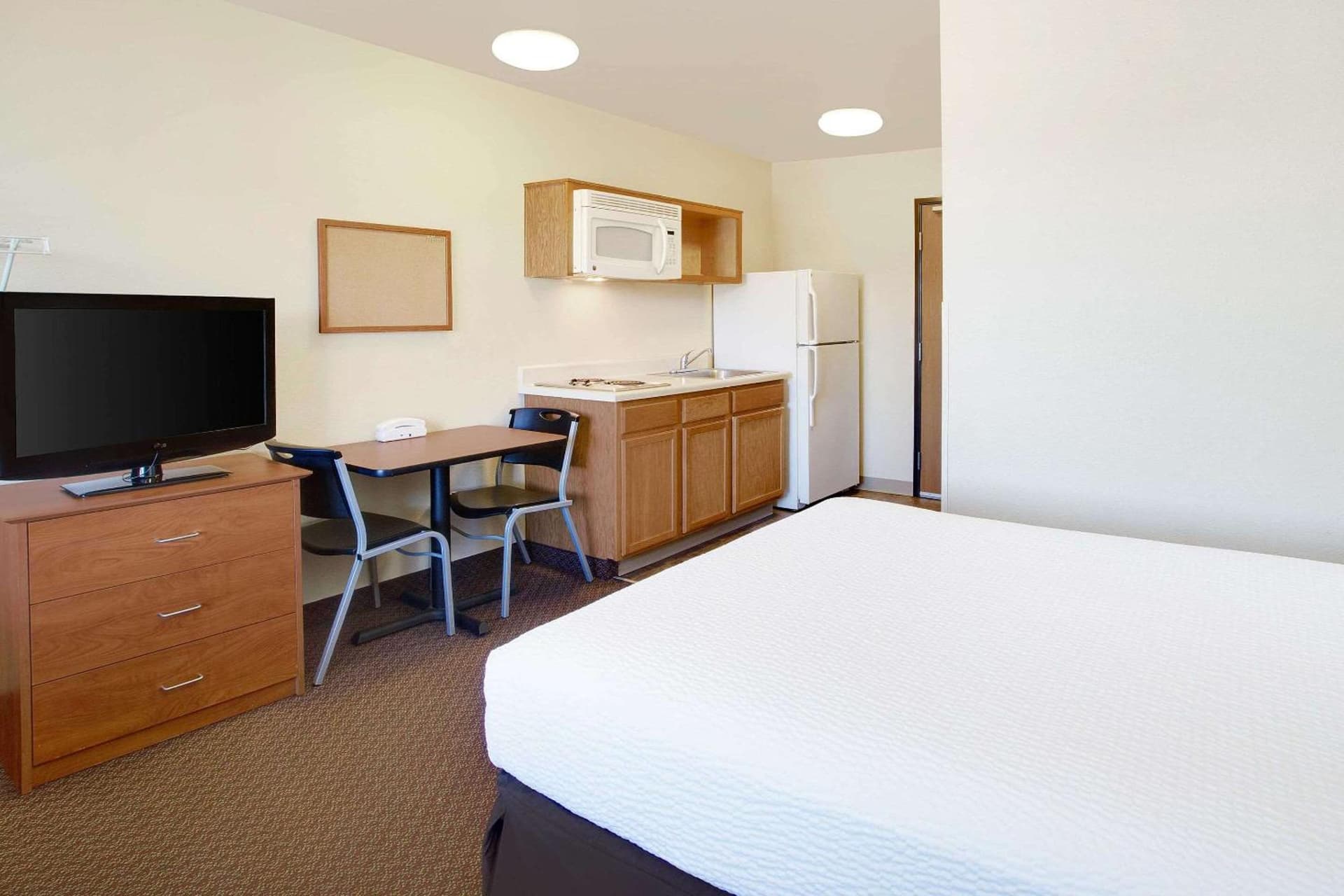 WoodSpring Suites Baton Rouge East I-12 gallery photo in Baton Rouge, LA — image 4