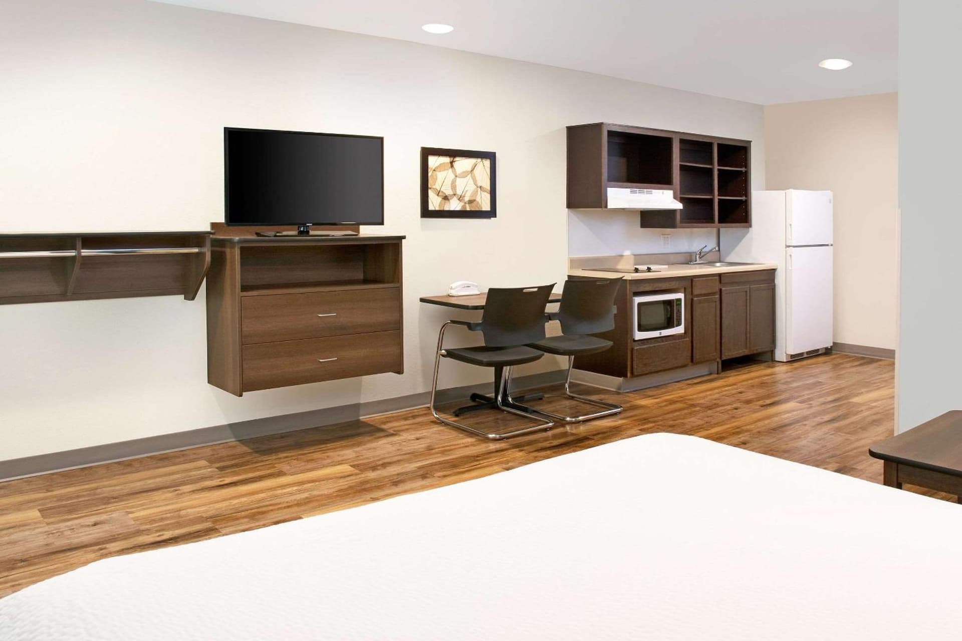 WoodSpring Suites Nashville Airport interior in Nashville, TN — gallery photo 2