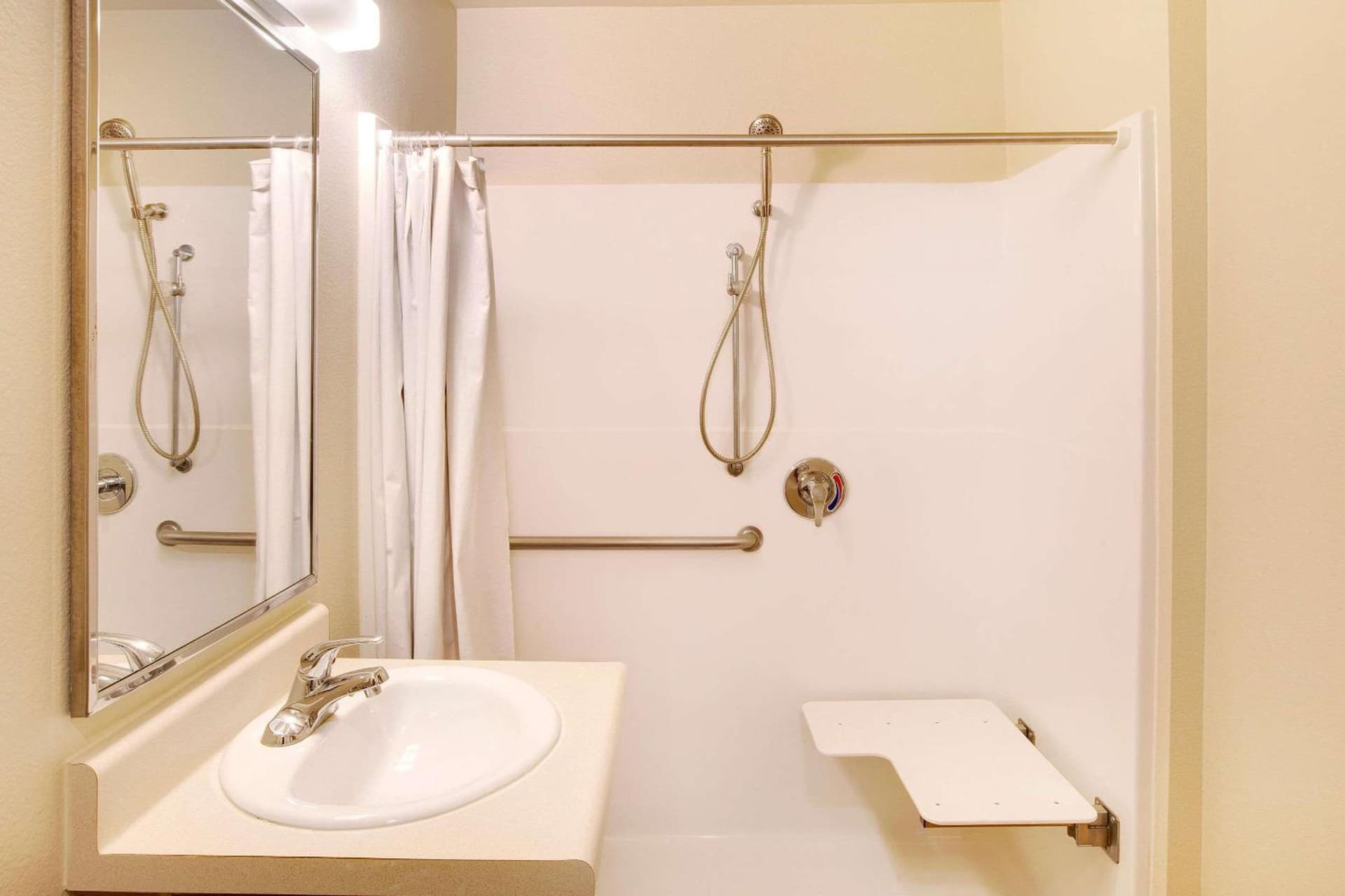 WoodSpring Suites Baton Rouge East I-12 gallery photo in Baton Rouge, LA — image 13