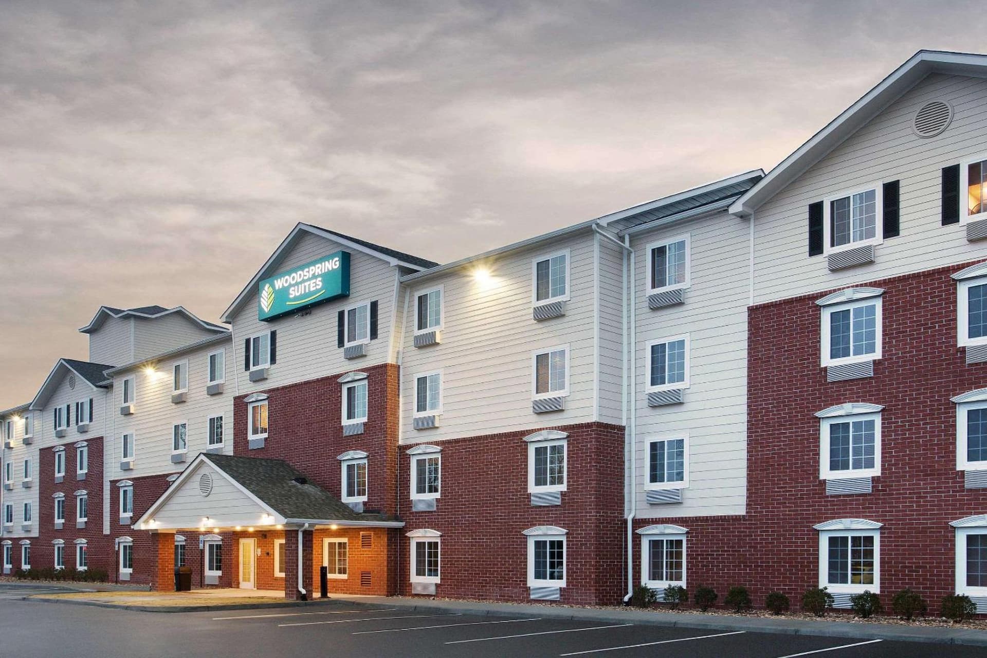 WoodSpring Suites Virginia Beach — hotel in Virginia Beach, Virginia