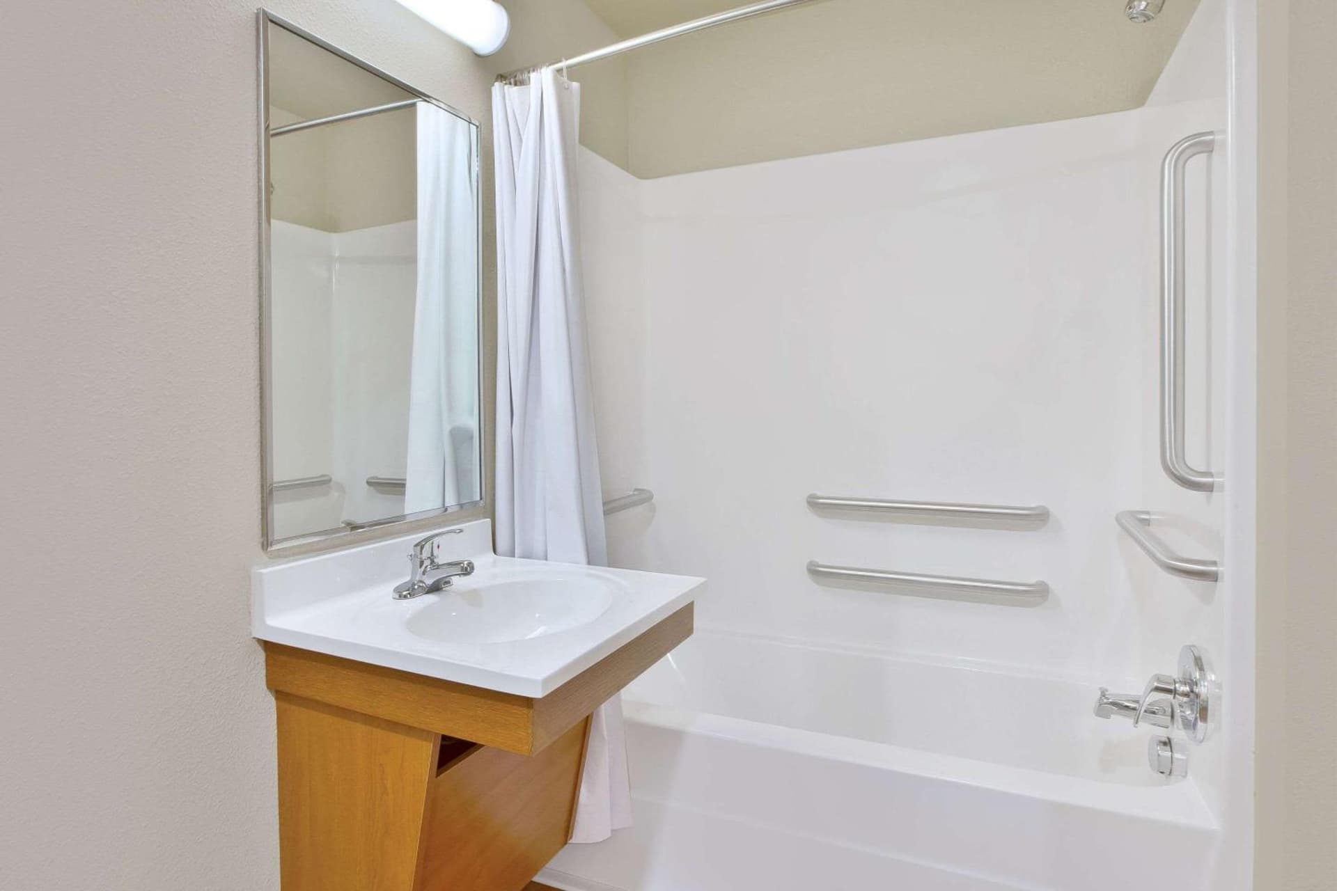 WoodSpring Suites Clarksville Ft. Campbell gallery photo in Clarksville, TN — image 14