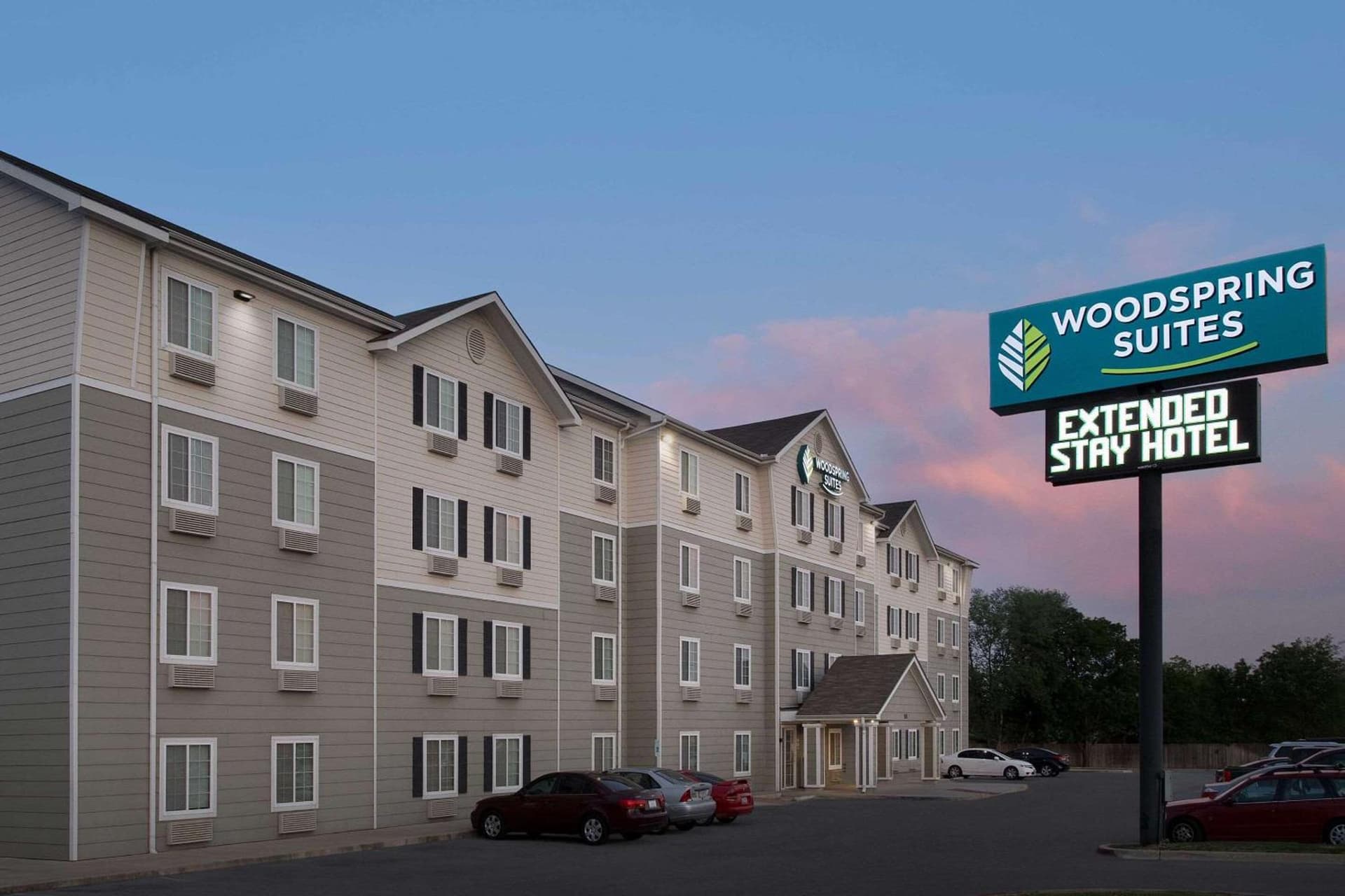 WoodSpring Suites Killeen interior in Killeen, TX — gallery photo 2