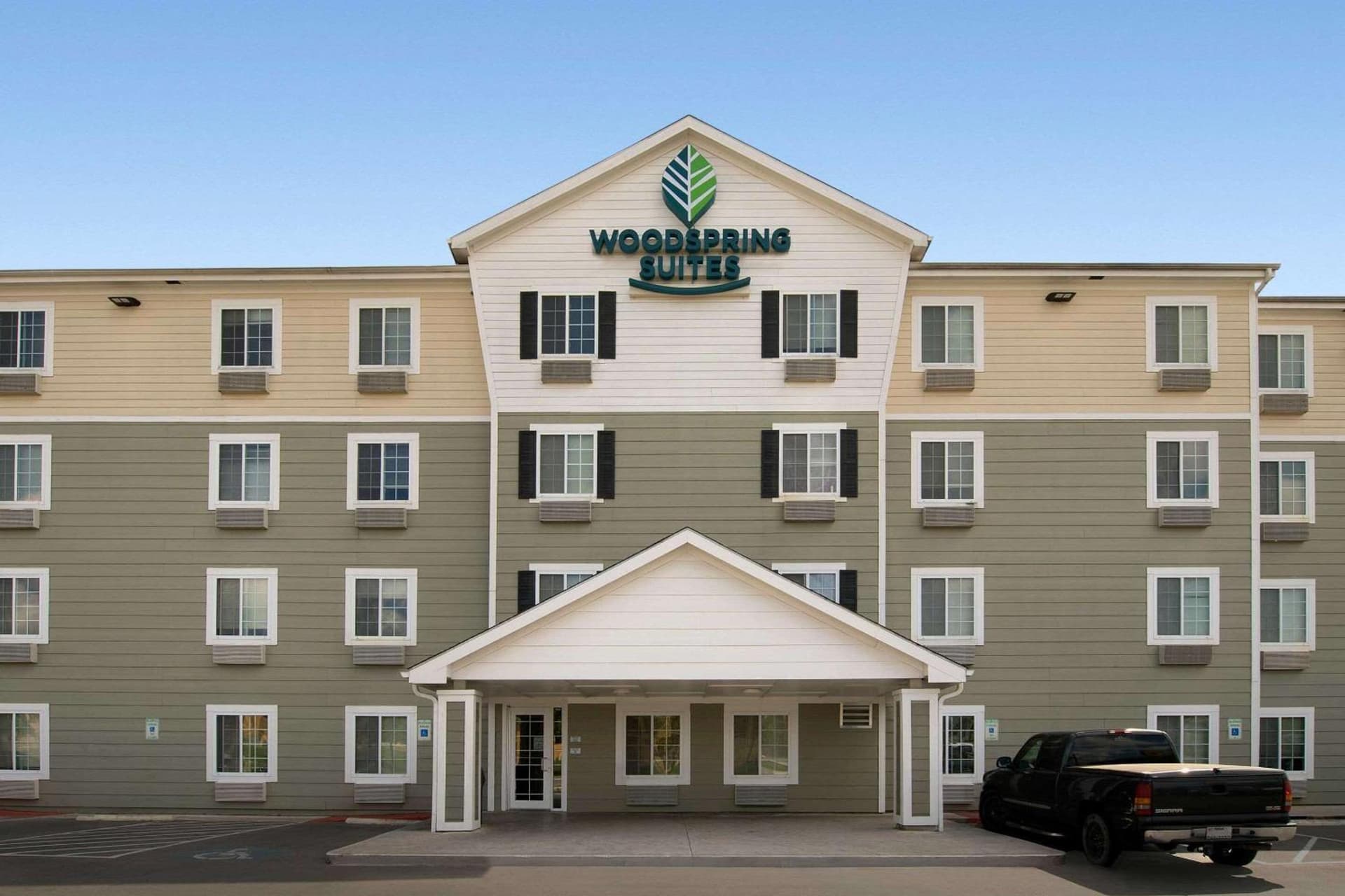 WoodSpring Suites San Antonio Fort Sam property views in San Antonio, TX — gallery photo 3