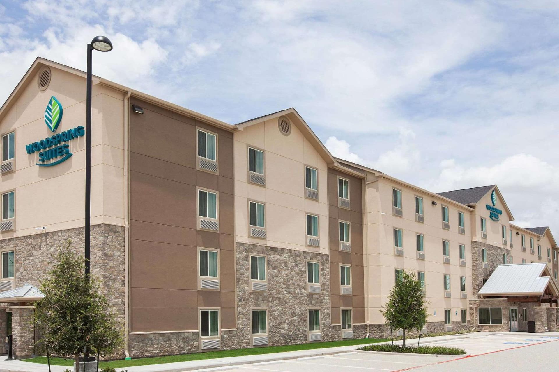 WoodSpring Suites Houston 288 South Medical Center interior in Houston, TX — gallery photo 2